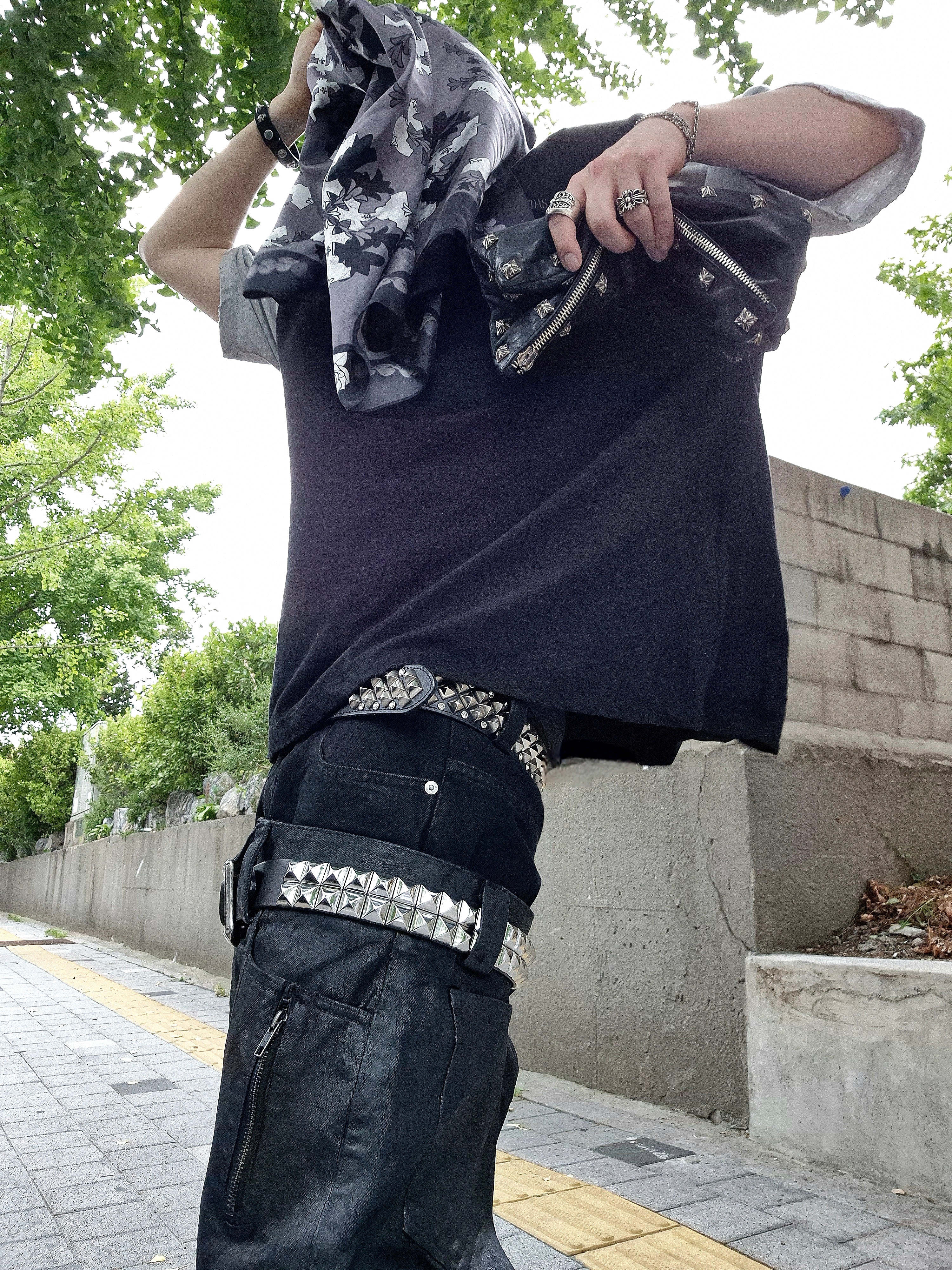 emostanceclub Core Belt Croc Embossed BROWN, emostanceclub Core Belt Croc Embossed DEEP NAVY 착용 스타일 - 3