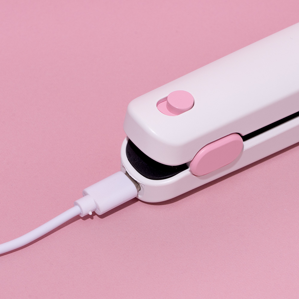 로이체 피너츠 스누피 충전식 휴대용 무선 미니 고데기(Royche Peanuts Snoopy Rechargeable Portable Cordless Mini Hair Straightener) - 6