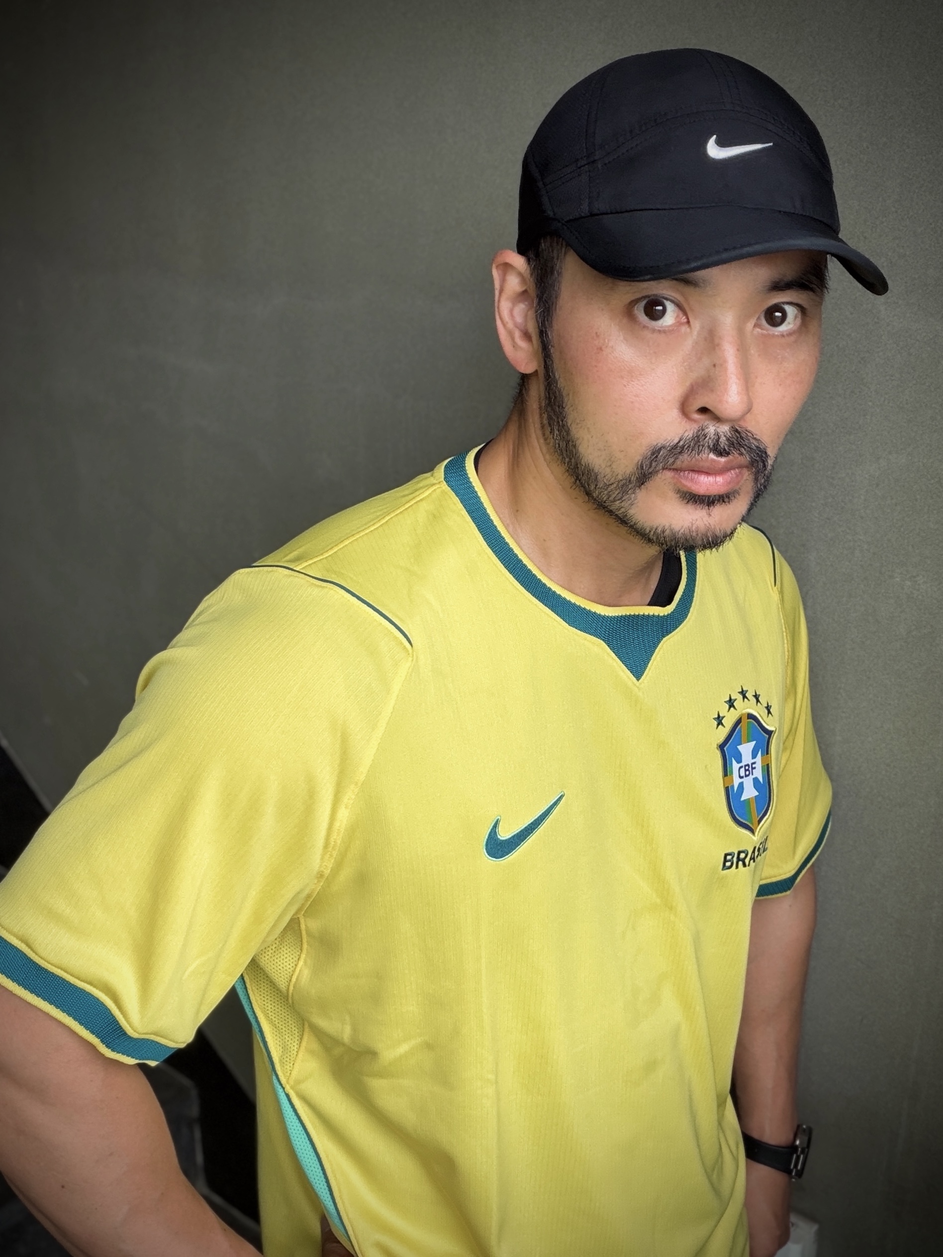 Nike Brazil 2026 Stadium Home Dri-Fit Football Replica Jersey Canary Light Menta (IF7054-724) (Non Marking Ver.), Nike Air Zoom Alphafly Next% 3 Black Olive Aura 착용 스타일 - 6