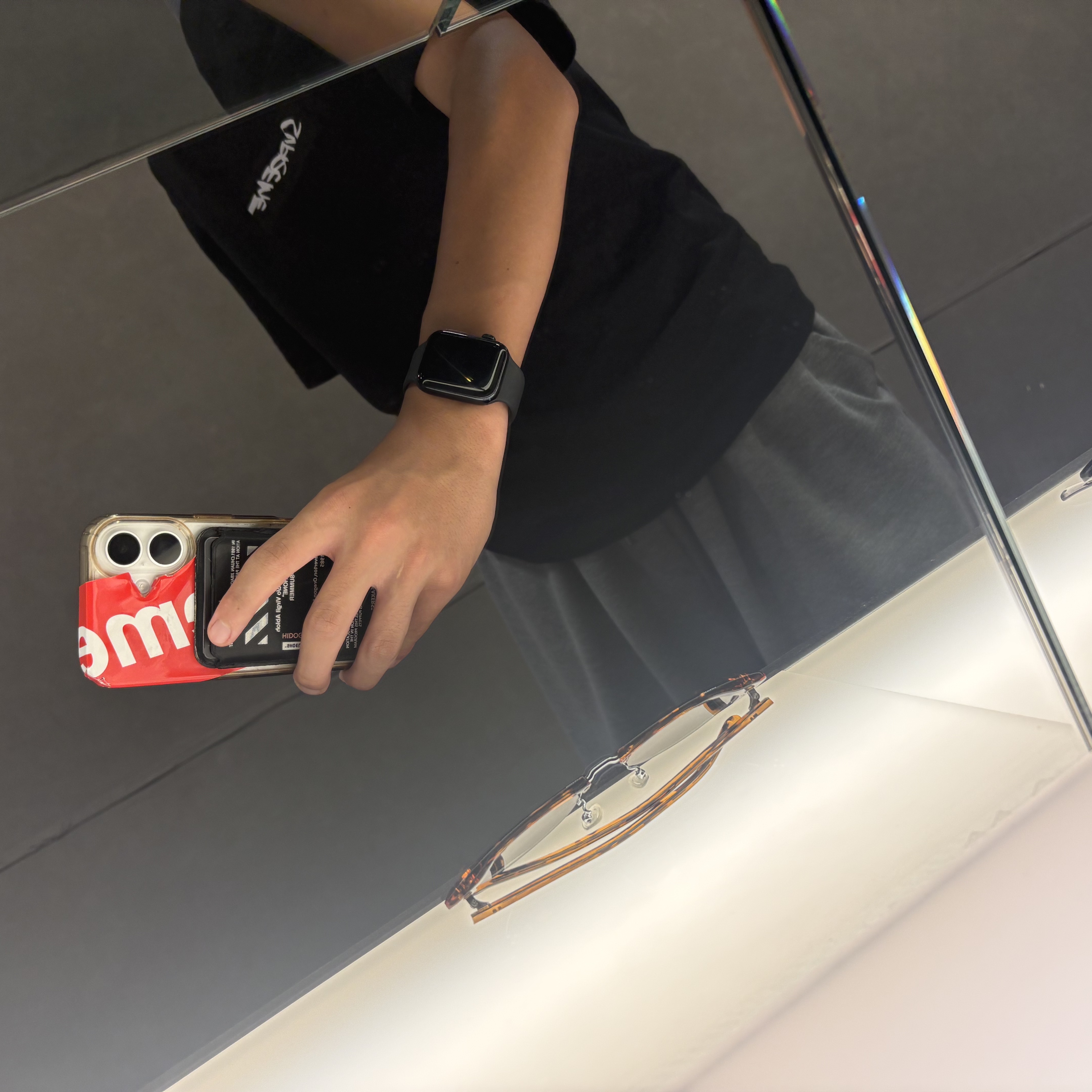 Supreme Futura Box Logo T-Shirt Black - 24SS, Supreme Name Badge Stickers Red (Pack of 100) 착용 스타일