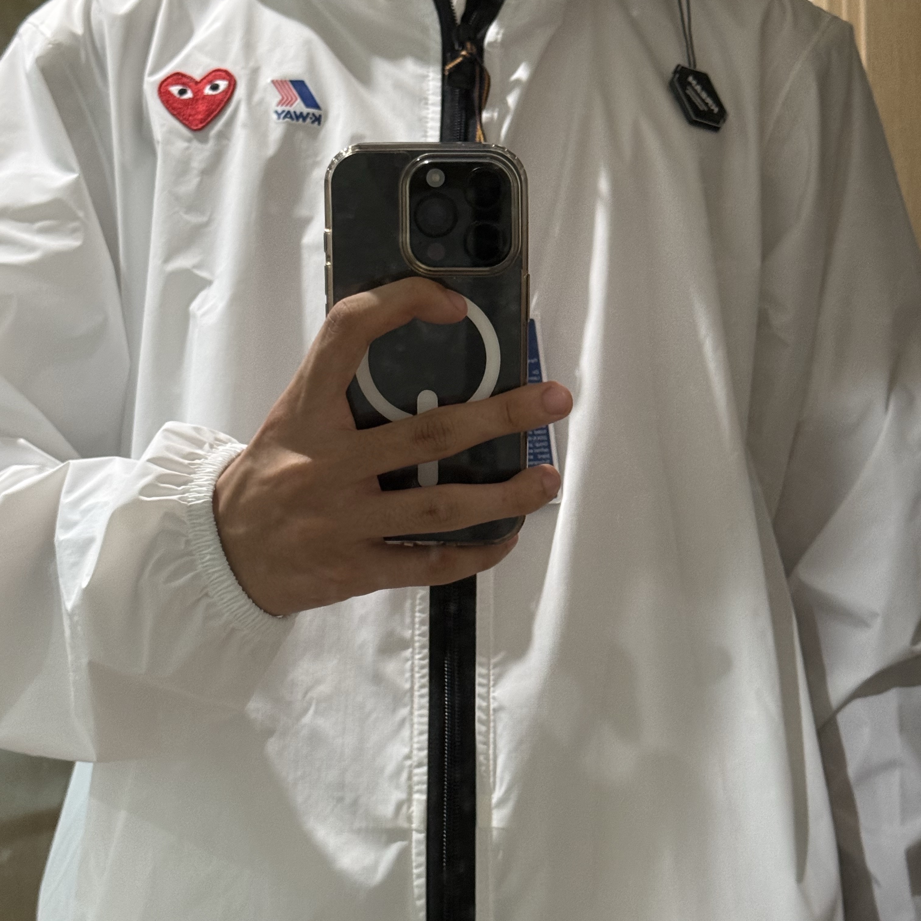 Play Comme des Garcons x K-Way Full Zip Jacket White 착용 스타일