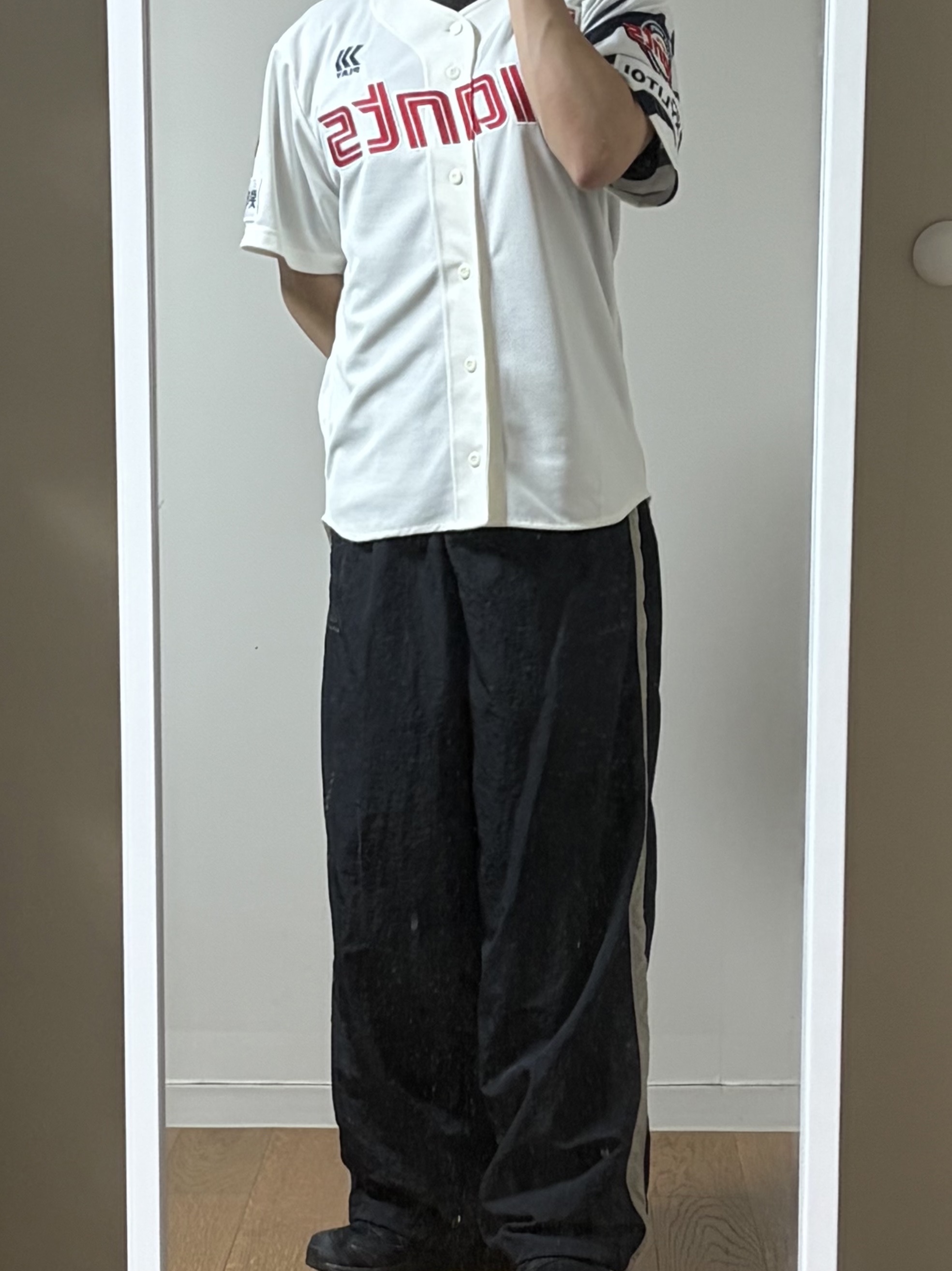Lotte Giants 24 G Home Professional Uniform Ivory (Non Marking Ver.), Polyteru Human Index Human Retro Track Pants Navy/Beige 착용 스타일