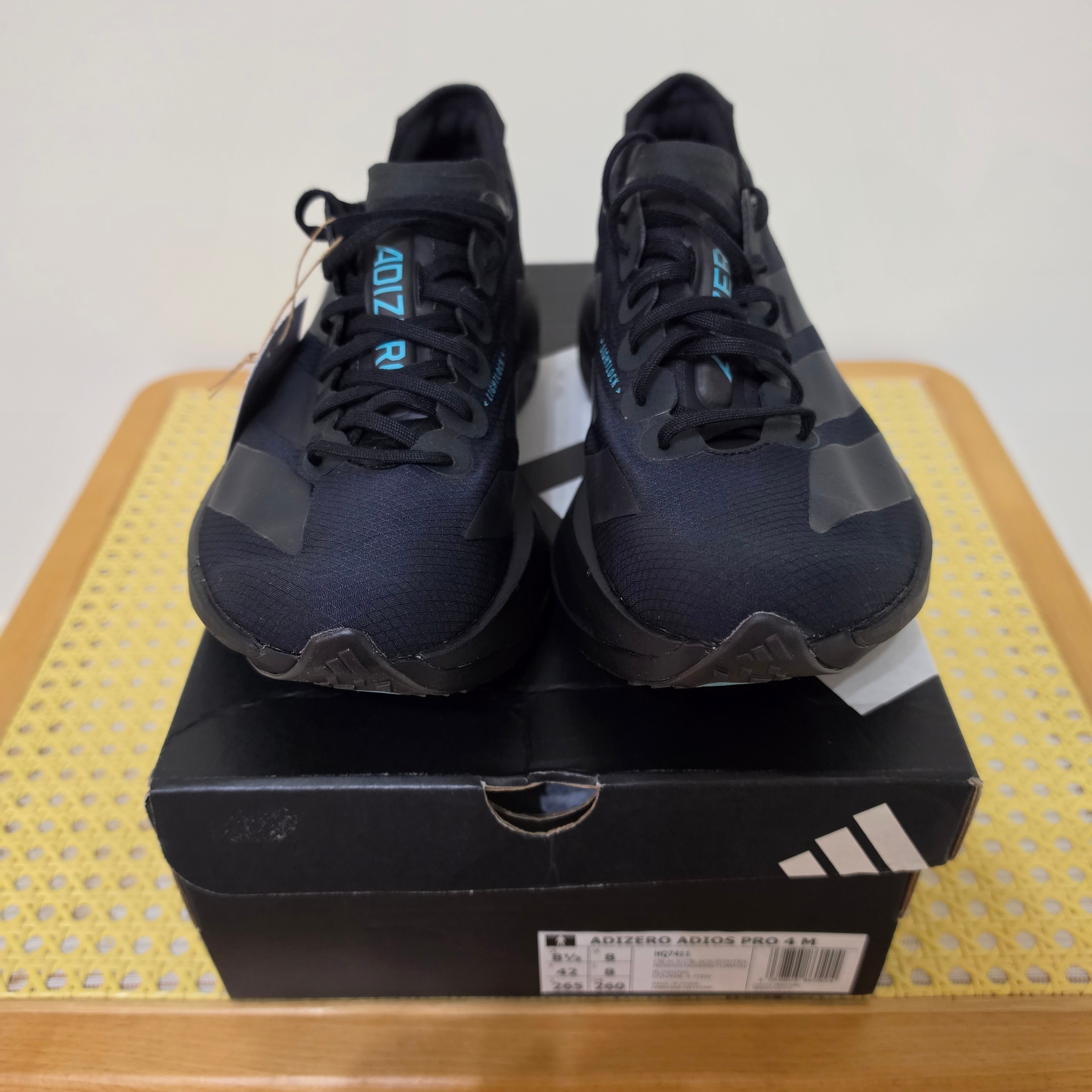 Adidas Adizero Adios Pro 4 Black 착용 스타일 - 2
