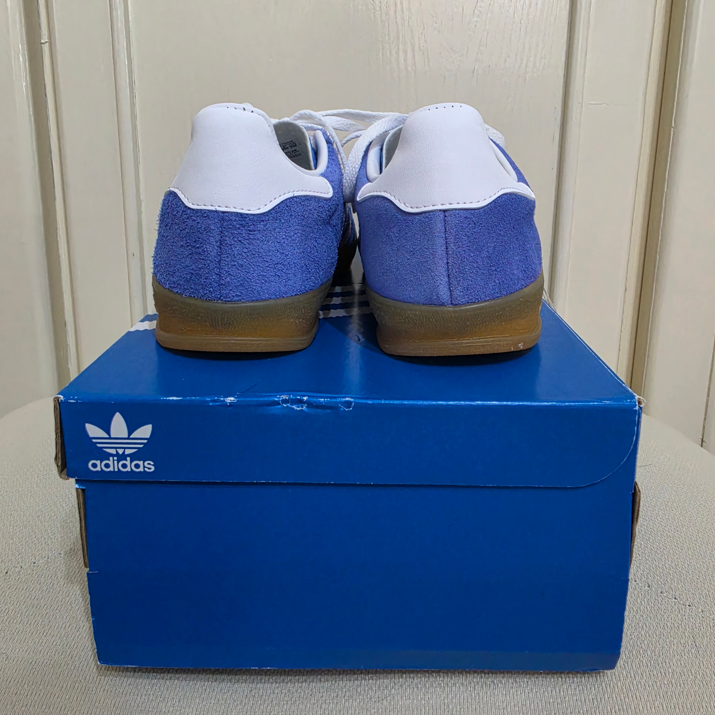 (W) Adidas Gazelle Indoor Blue Fusion Cloud White 착용 스타일 - 3