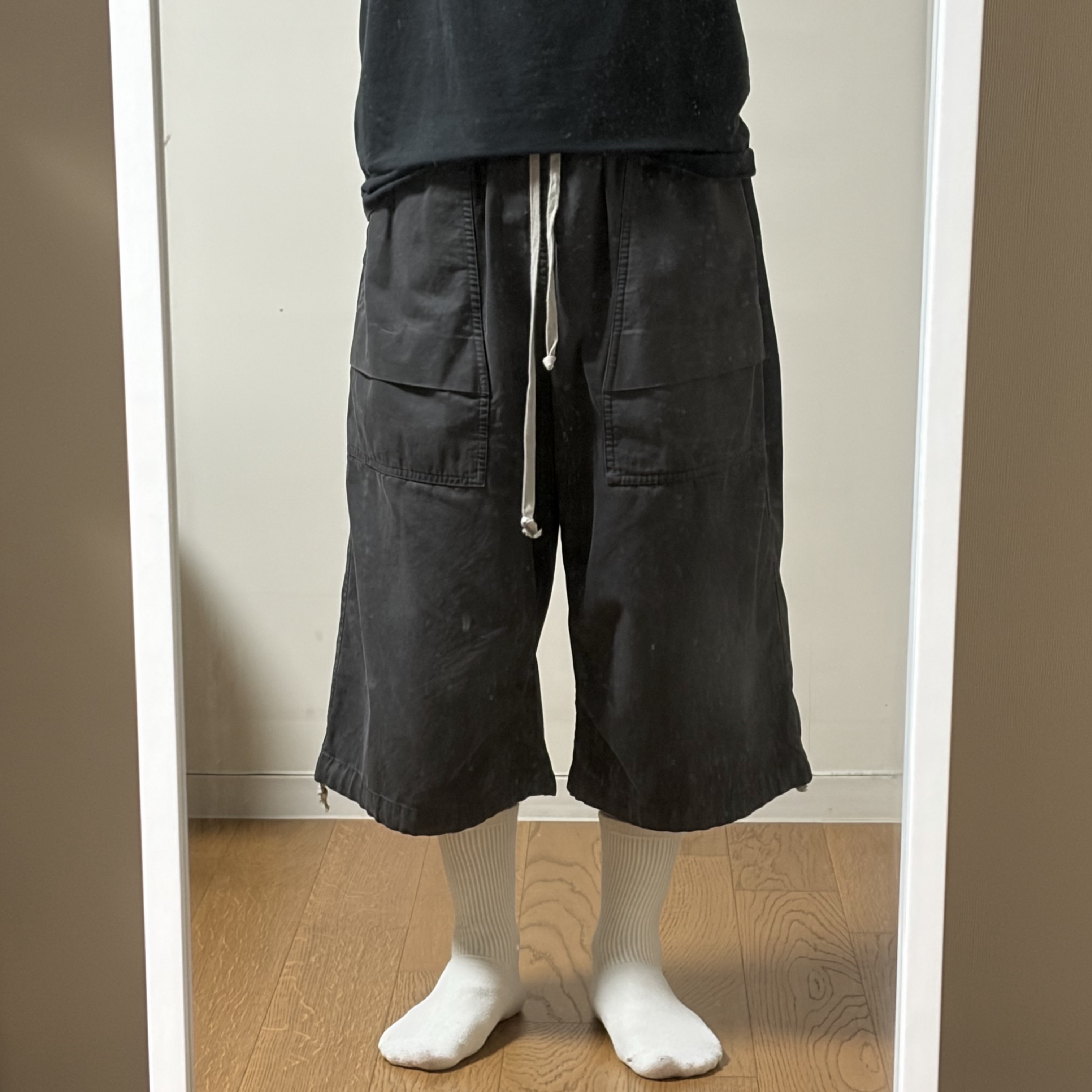 Polyteru Human Index Human 7Cut Hunter Cargo Pants Charcoal 착용 스타일