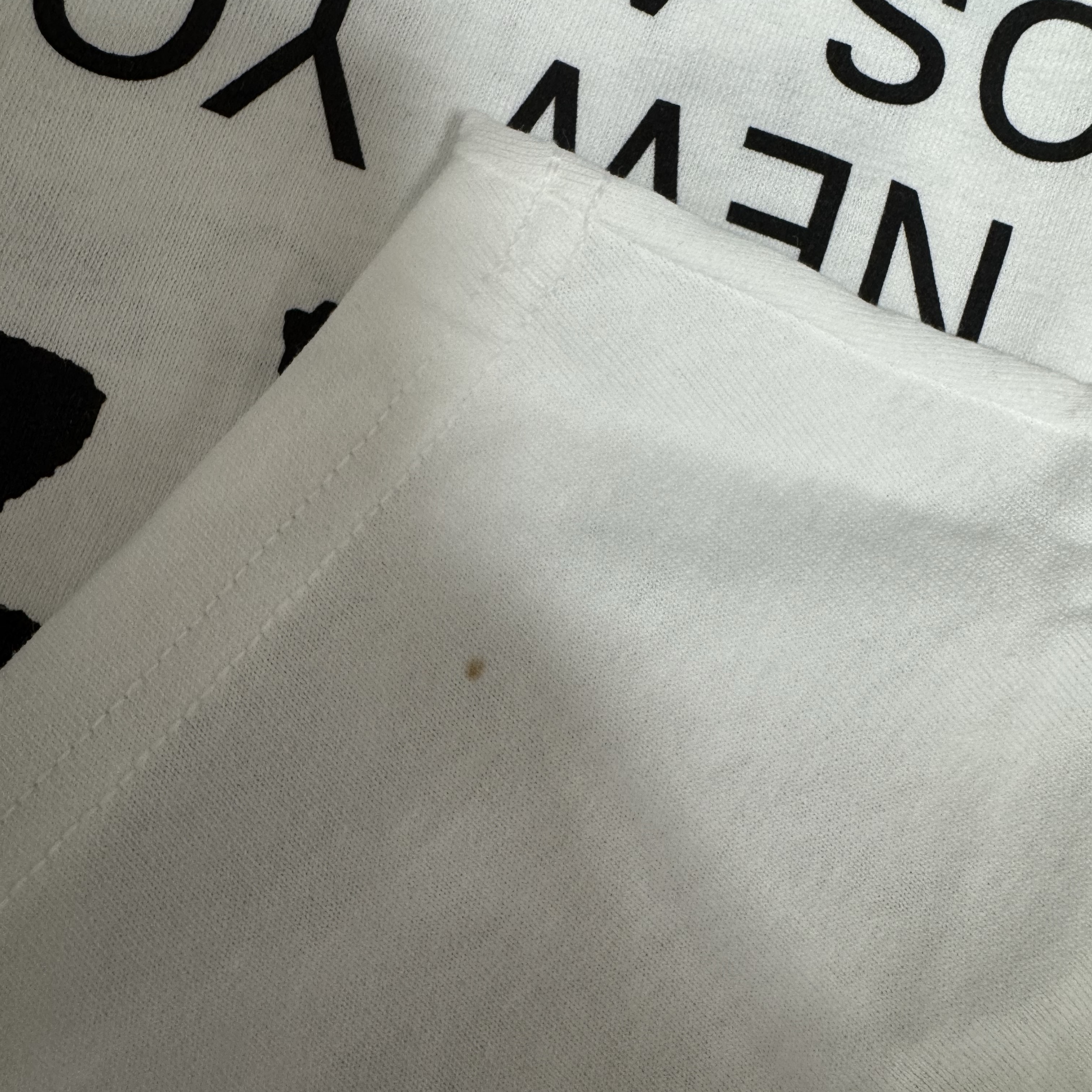 Stussy World Tour T-Shirt White 착용 스타일 - 1