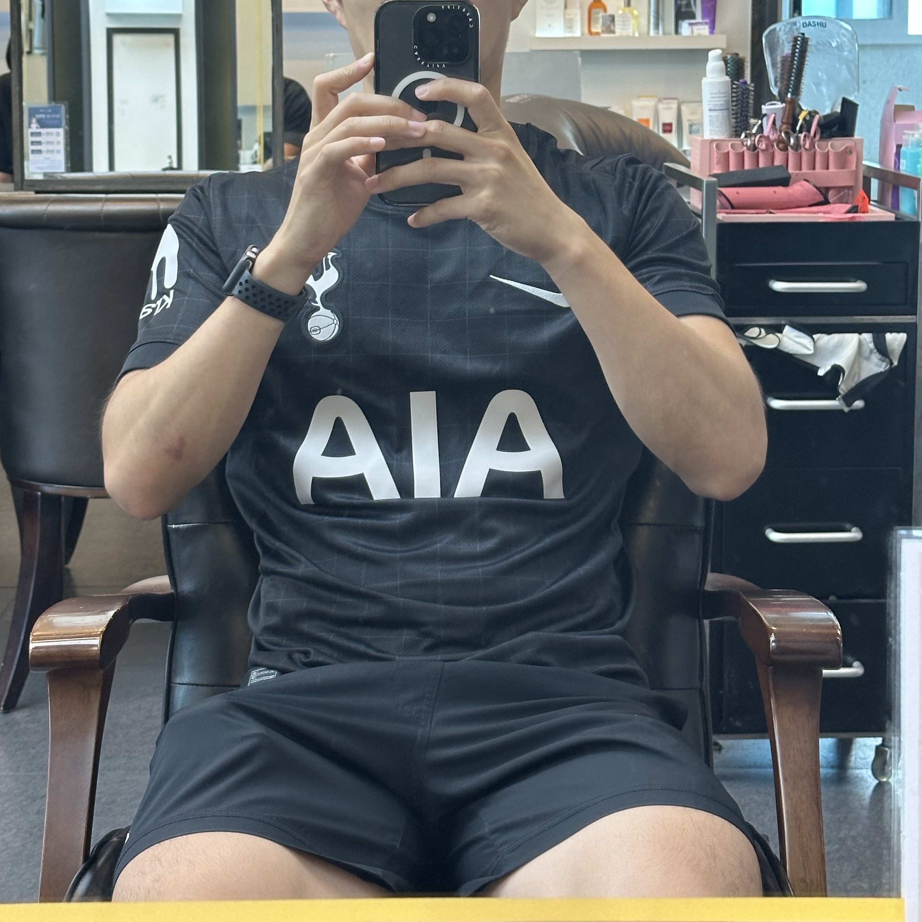 Nike Tottenham Hotspur 2025/26 Stadium Away Dri-Fit Soccer Replica Jersey Black Light Iron Ore (Non Marking Ver.) 착용 스타일