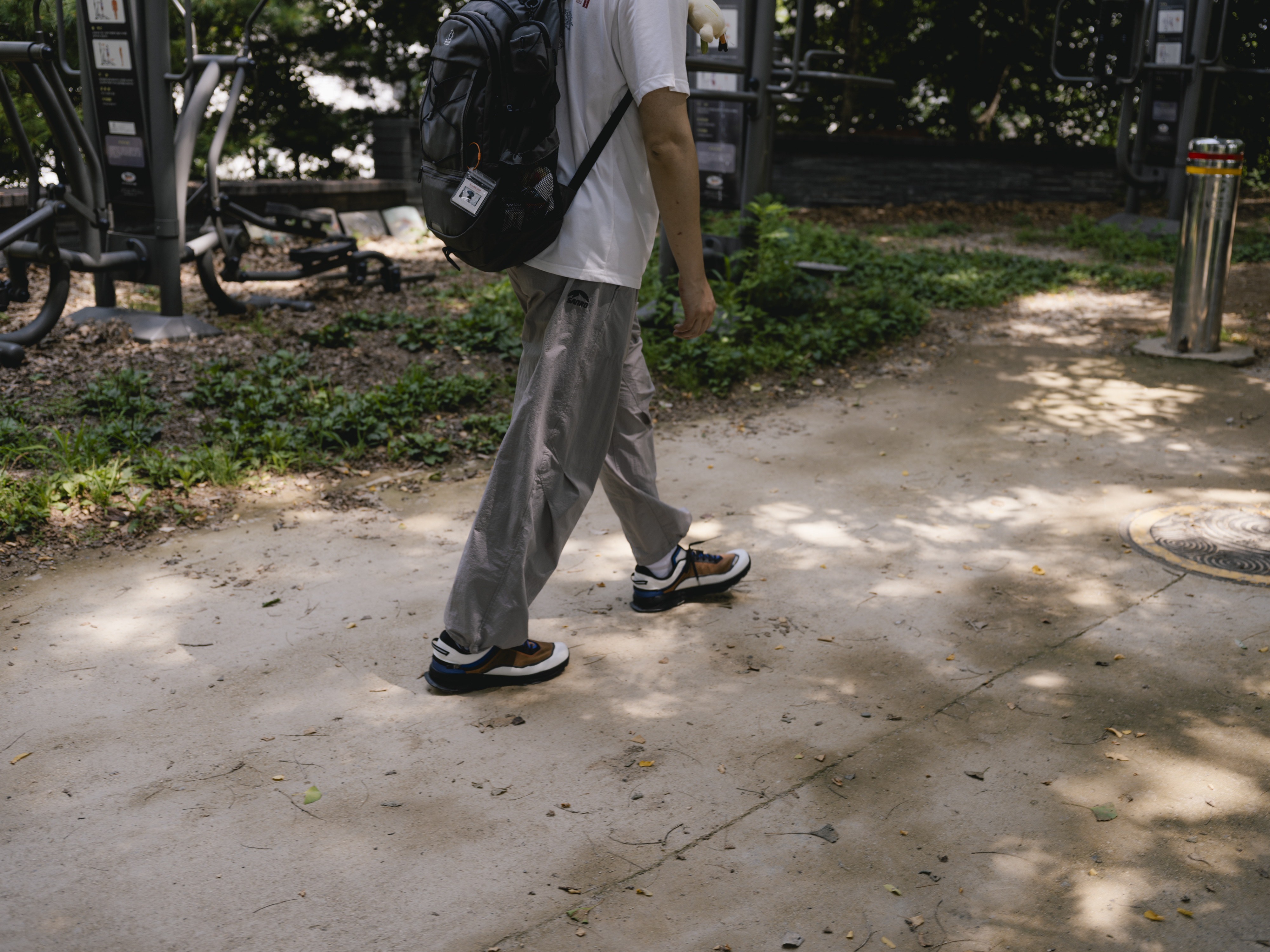 [예약판매 7/31 순차출고] SIERRA DESIGNS MUIRHIKE-50 Black Brown White, [예약판매 7/31 순차출고] SIERRA DESIGNS MUIRHIKE-50 Black 착용 스타일 - 3