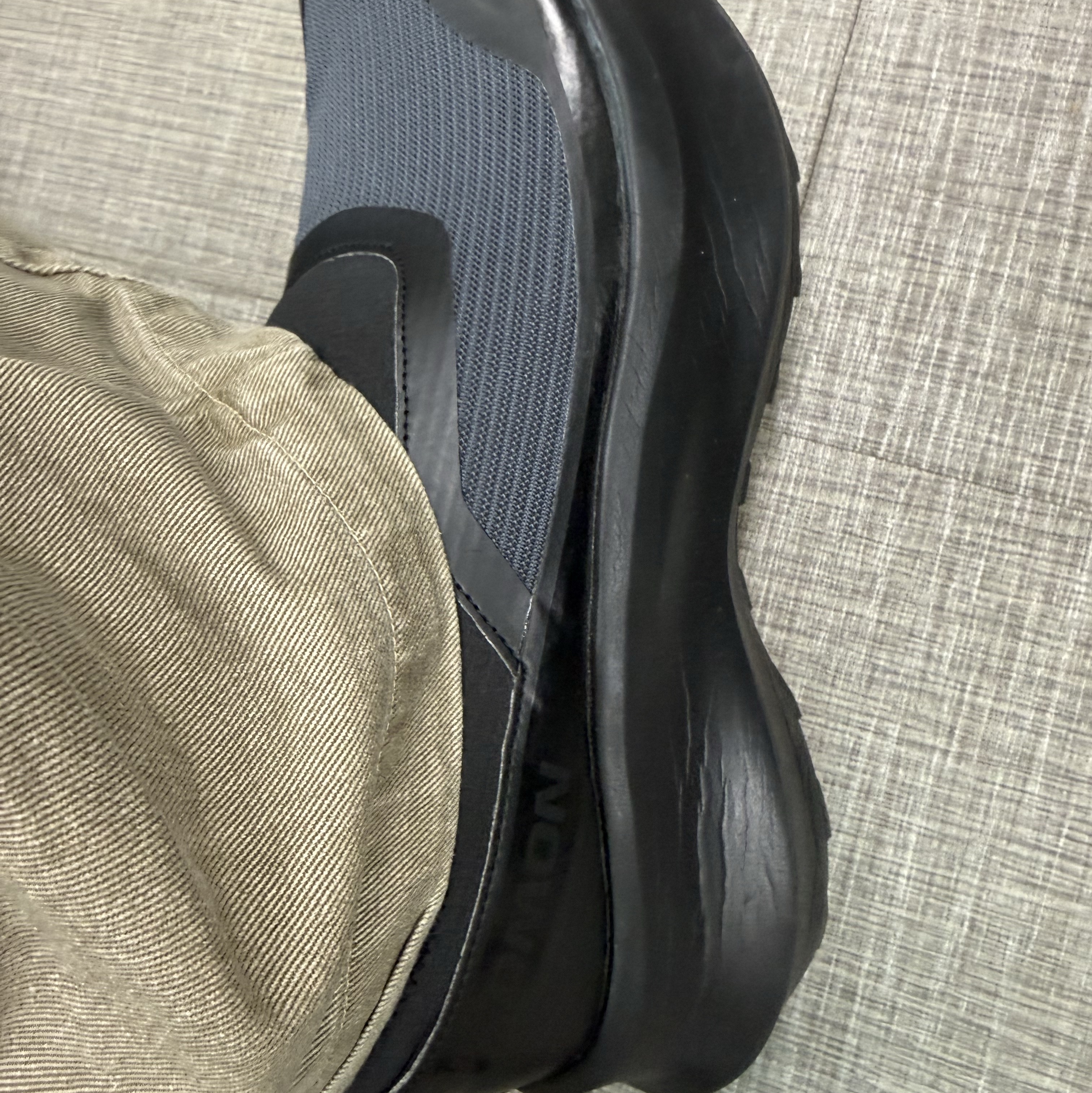 Salomon x Comme des Garcons Slip-On Platform Black 착용 스타일