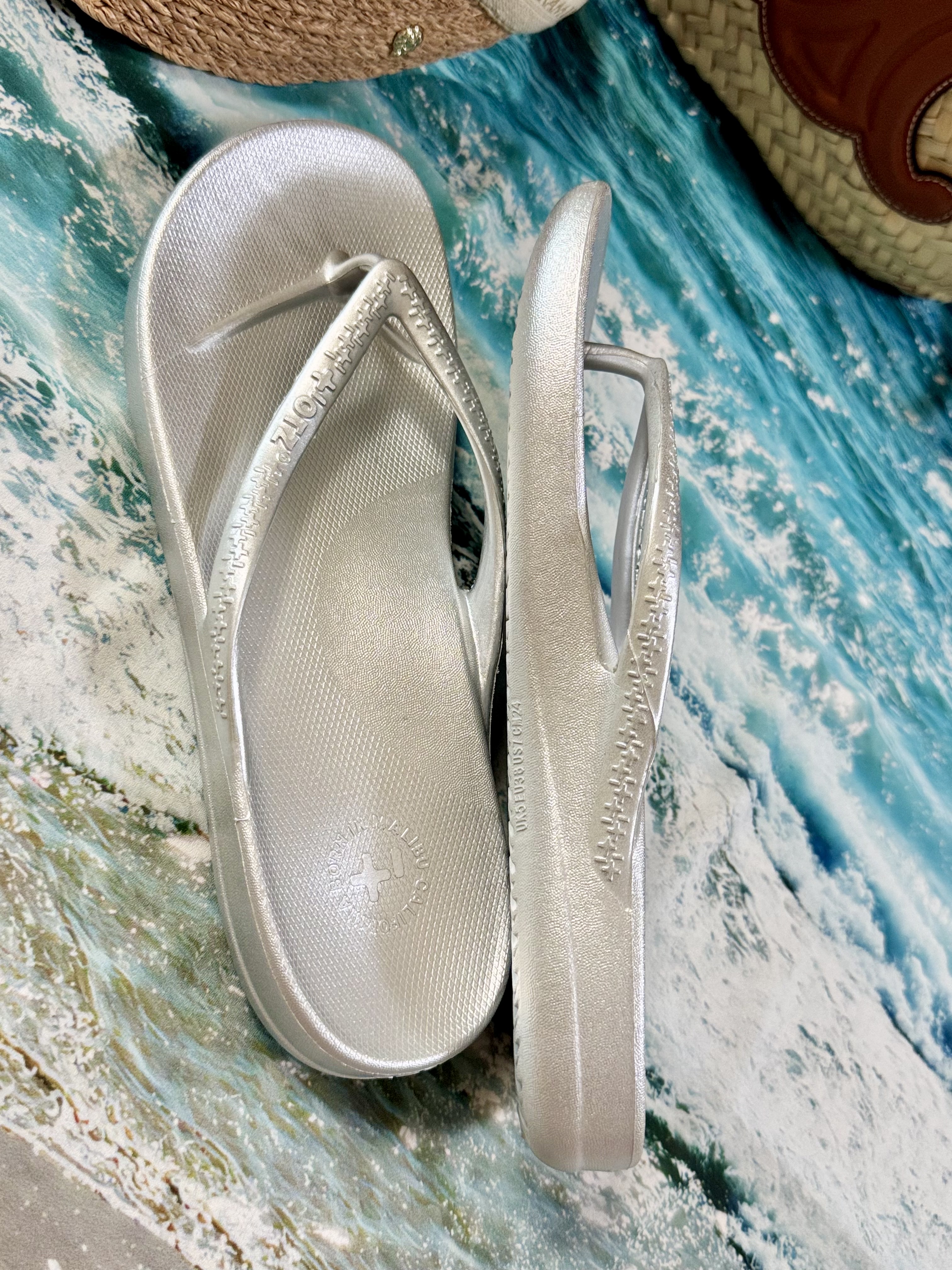 Margarin Fingers X OTZ Romary Banding Shoes Sky Blue, Fendi Fabric Nano Baguette Charm Brown 착용 스타일 - 9