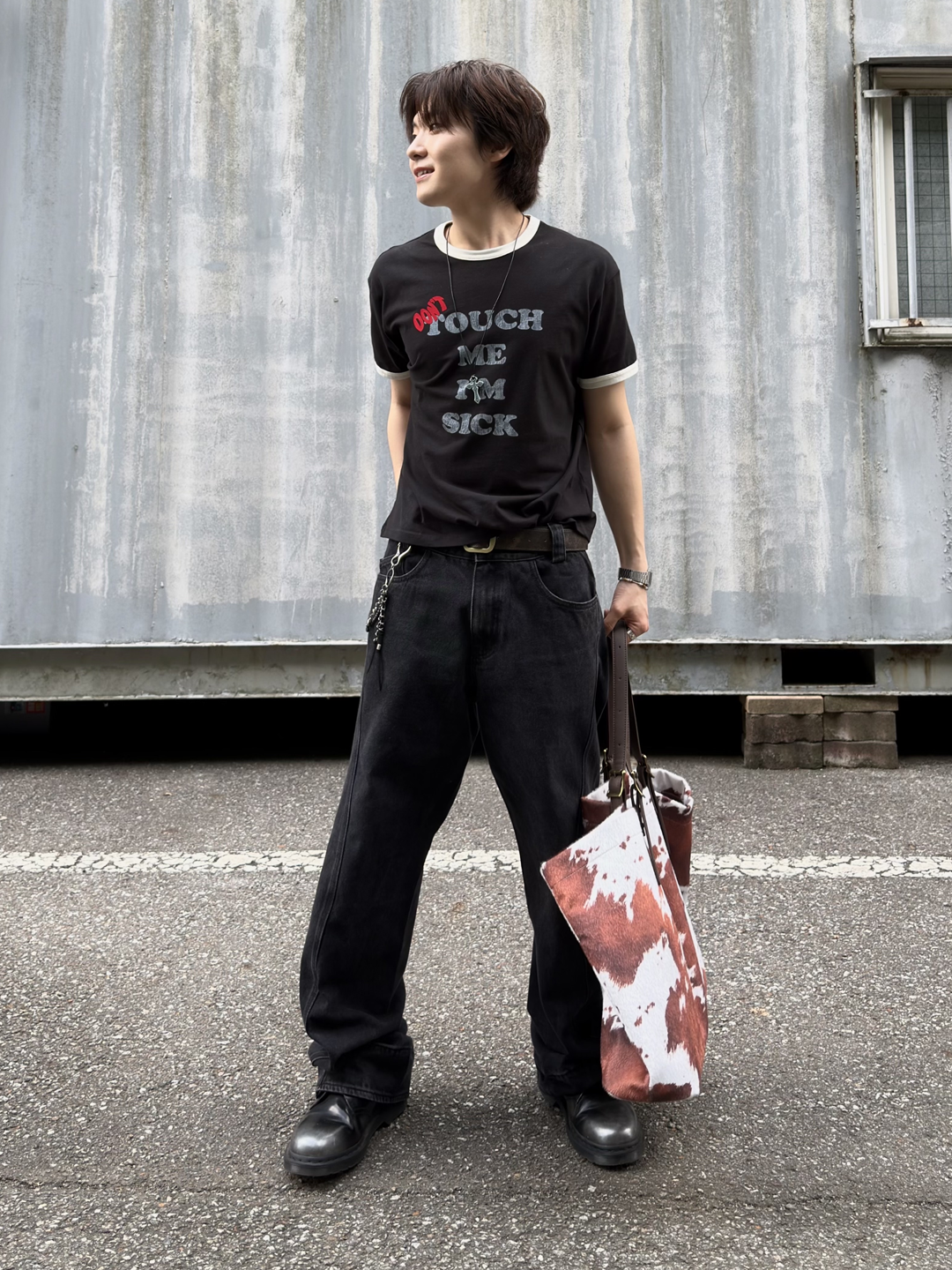 tornortied Messiah T-Shirt
Gray, tornortied Appliqué Mesh Cap Red 착용 스타일 - 4