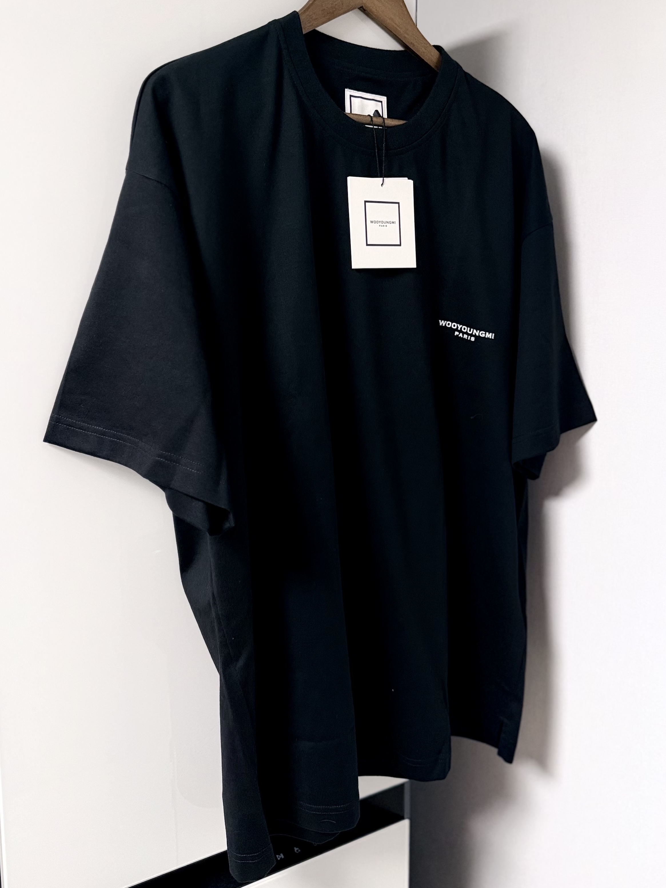 Wooyoungmi Fountain Graphic T-Shirt Black - 26FW 착용 스타일 - 2