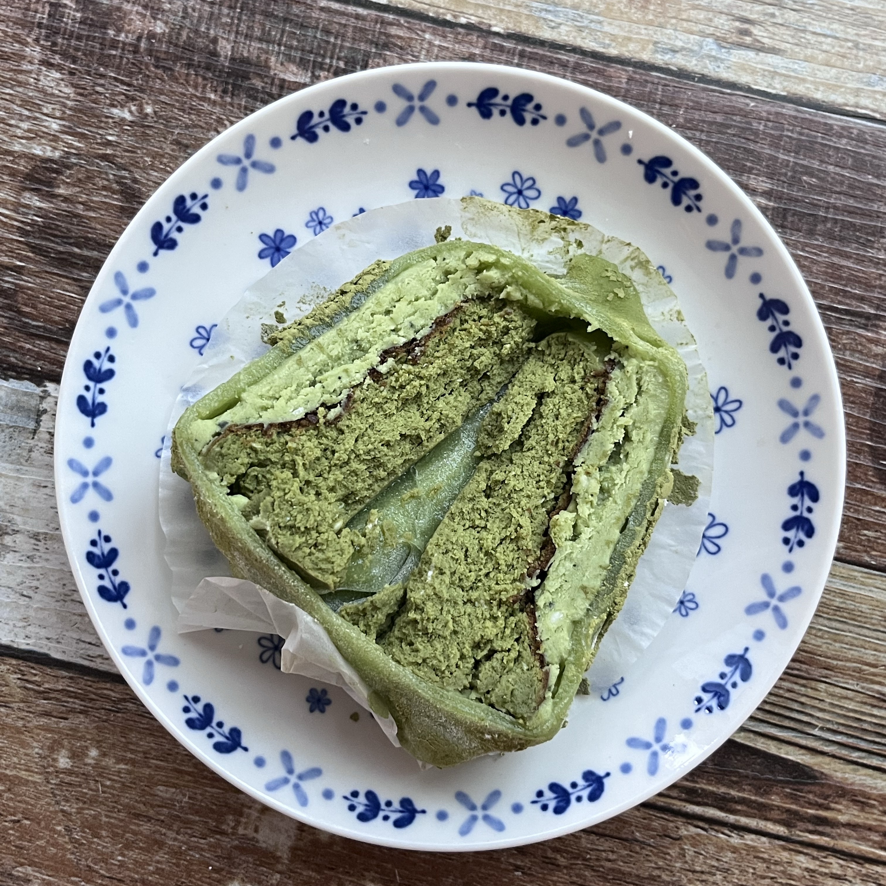 [KREAM 단독] What A Bread Mochi Cheesecake 착용 스타일 - 7