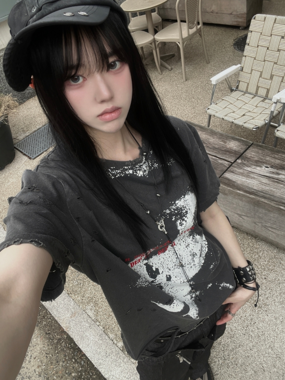 ROARINGRAD Freid Skater T-Shirt Black 착용 스타일