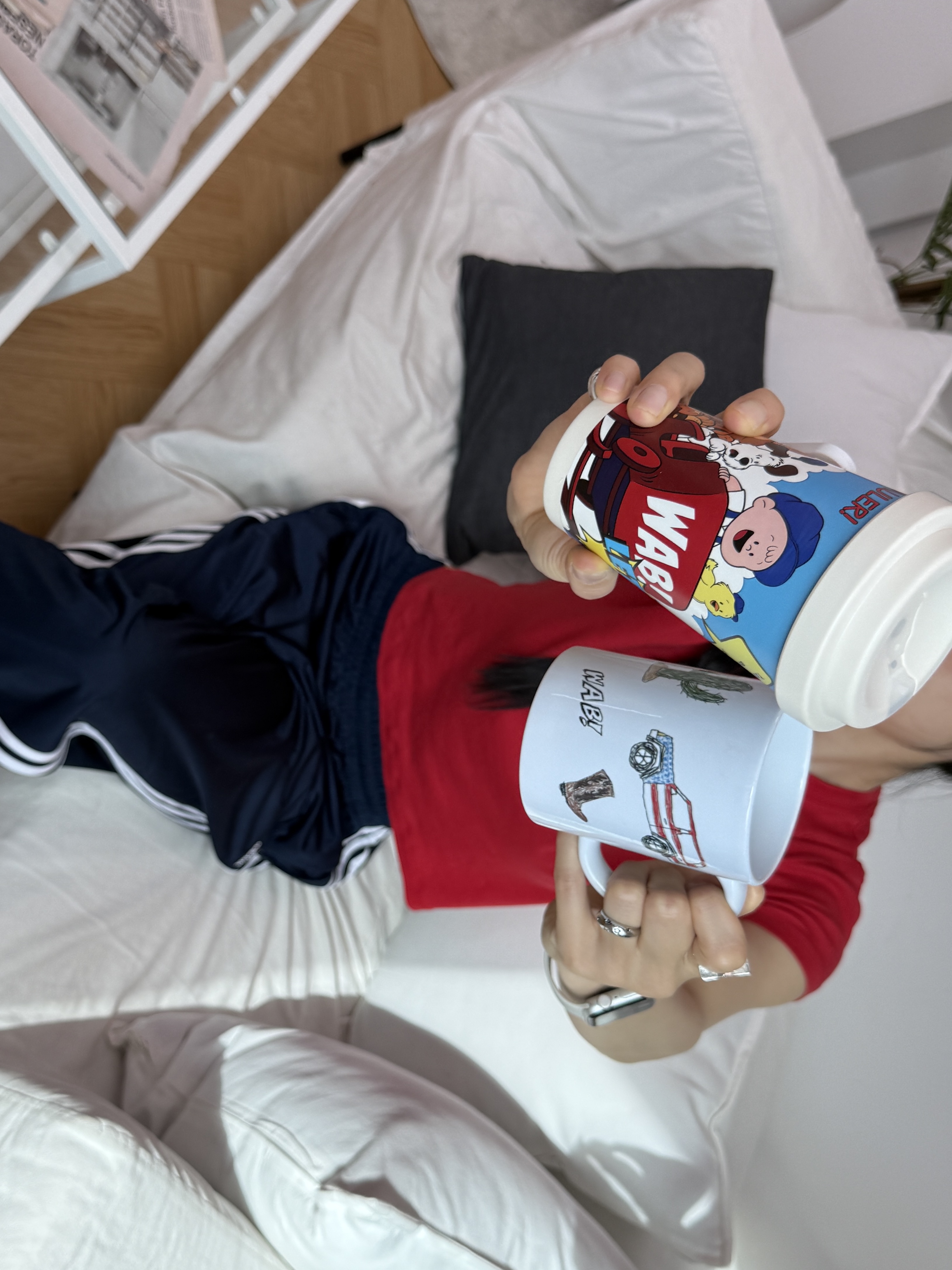 [KREAM 단독] What A Bread Mug White 350ml, [KREAM 단독] What A Bread Daily Moments Tumbler 420ml 착용 스타일 - 4