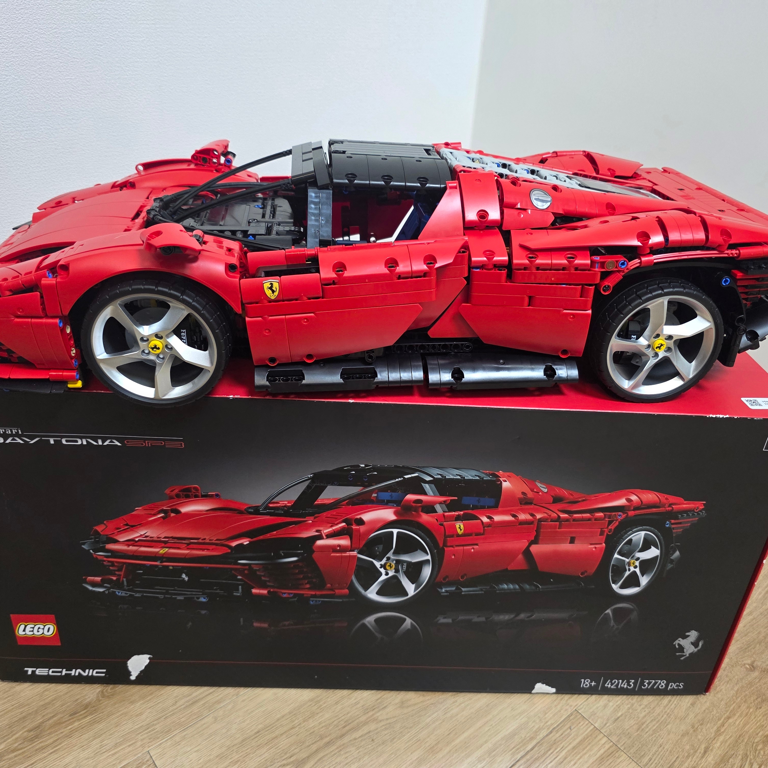 Lego Ferrari Daytona SP3 착용 스타일 - 1