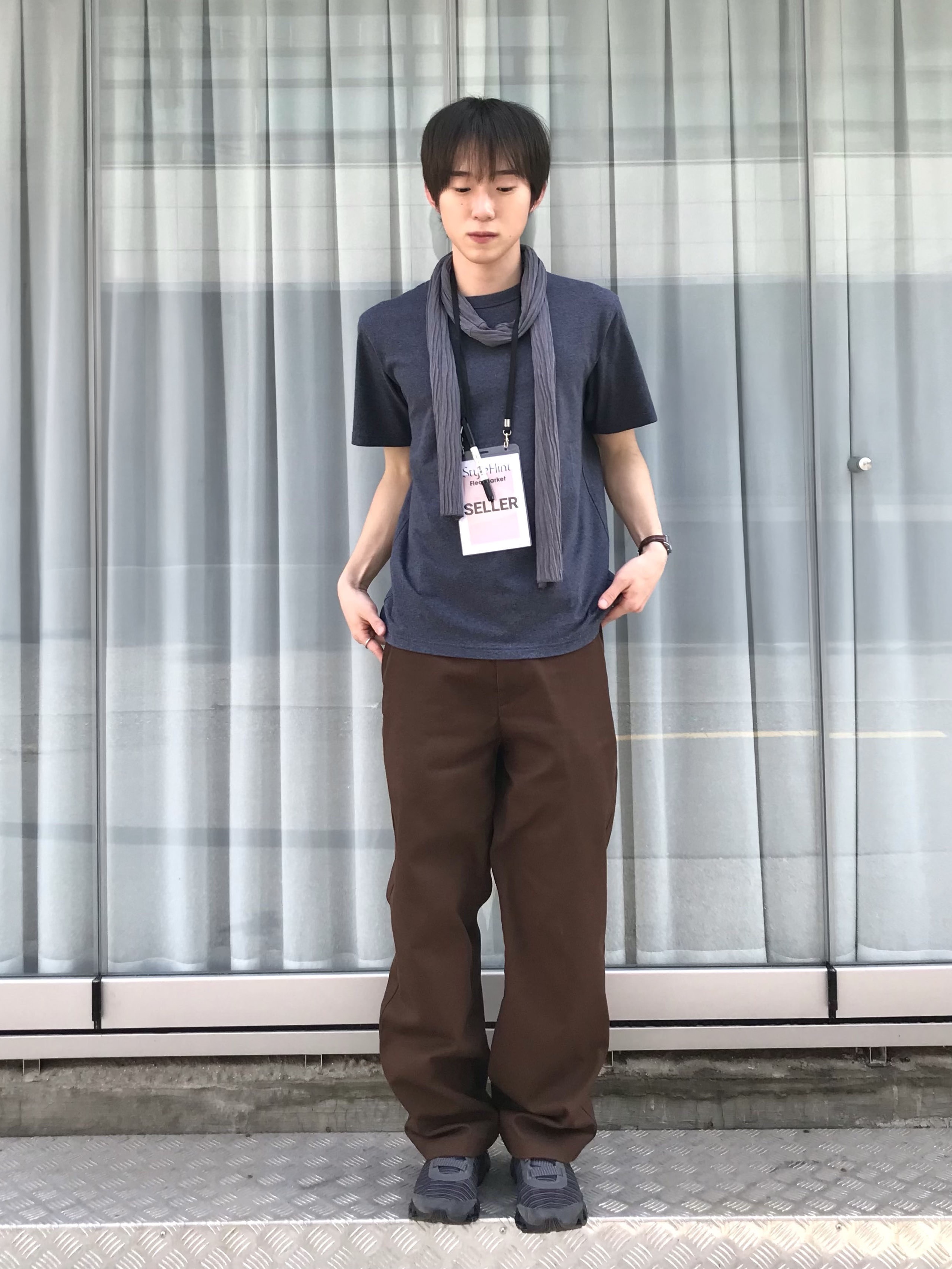 MILLO WOMEN Sheer Wrinkle Scarf Gray, Mizuno Wave Prophecy Strap 2 Iron Gate Black 착용 스타일
