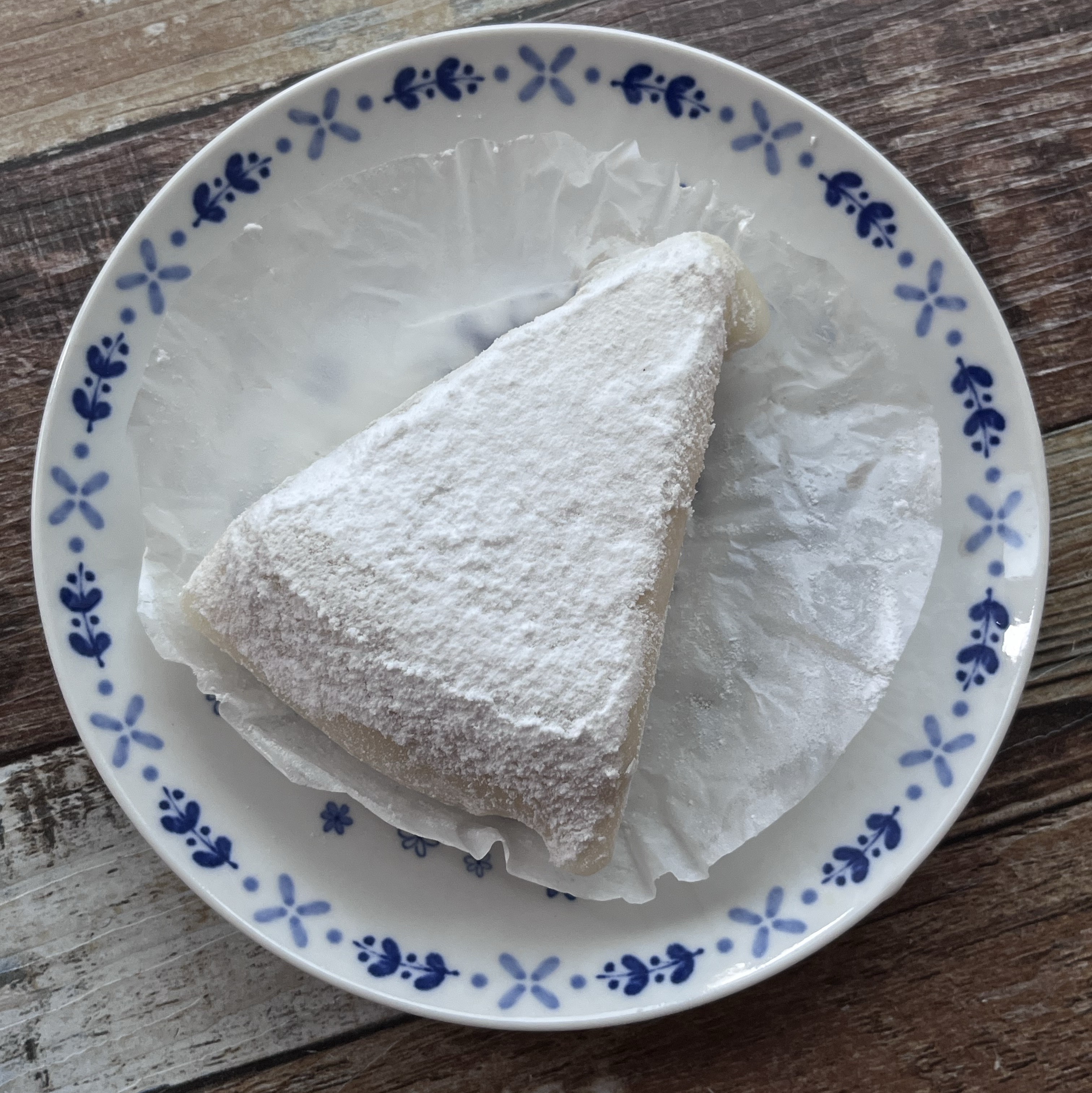 [KREAM 단독] What A Bread Mochi Cheesecake 착용 스타일 - 4