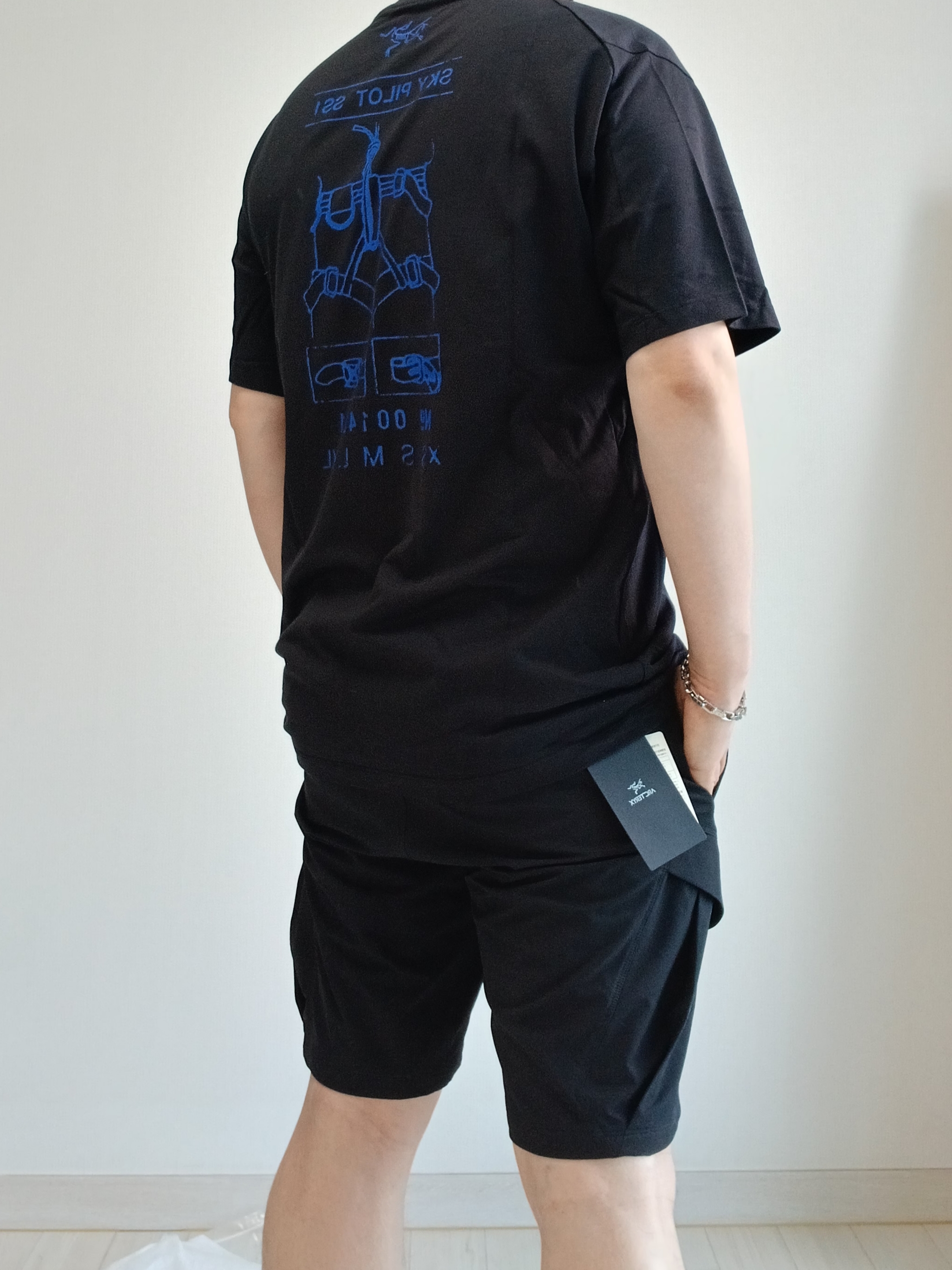 Salomon RX Slide 3.0 Urban Chic Lunar Rock, Arc'teryx Rampart Shorts 9 Inch Black 착용 스타일 - 8