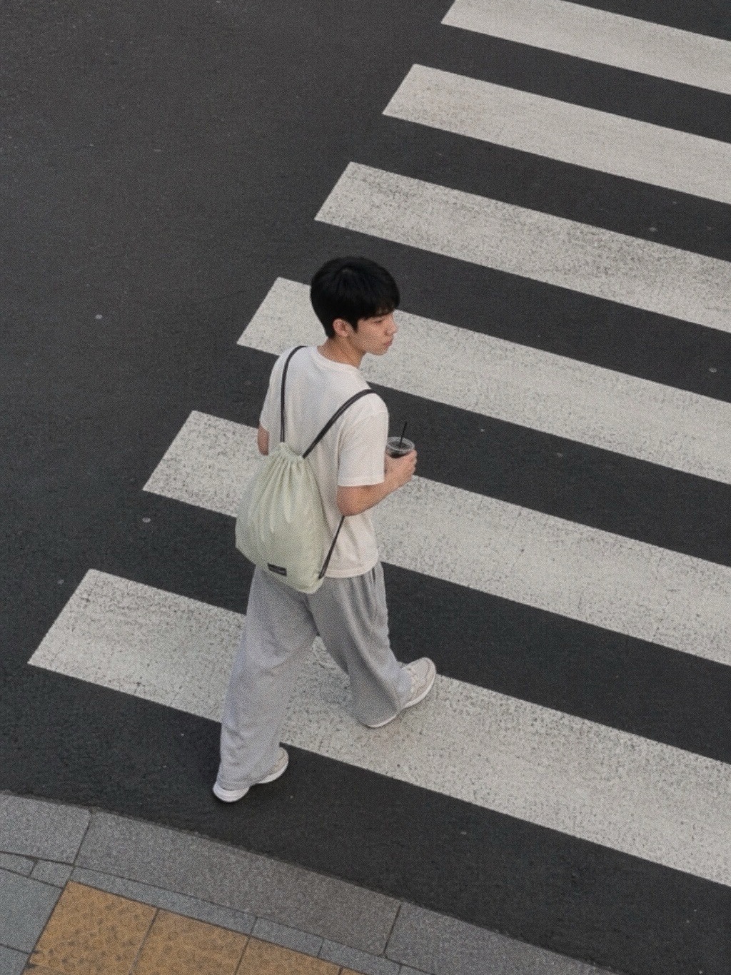 Montbell UL Knapsack Light Gray - 26FW 착용 스타일 - 3