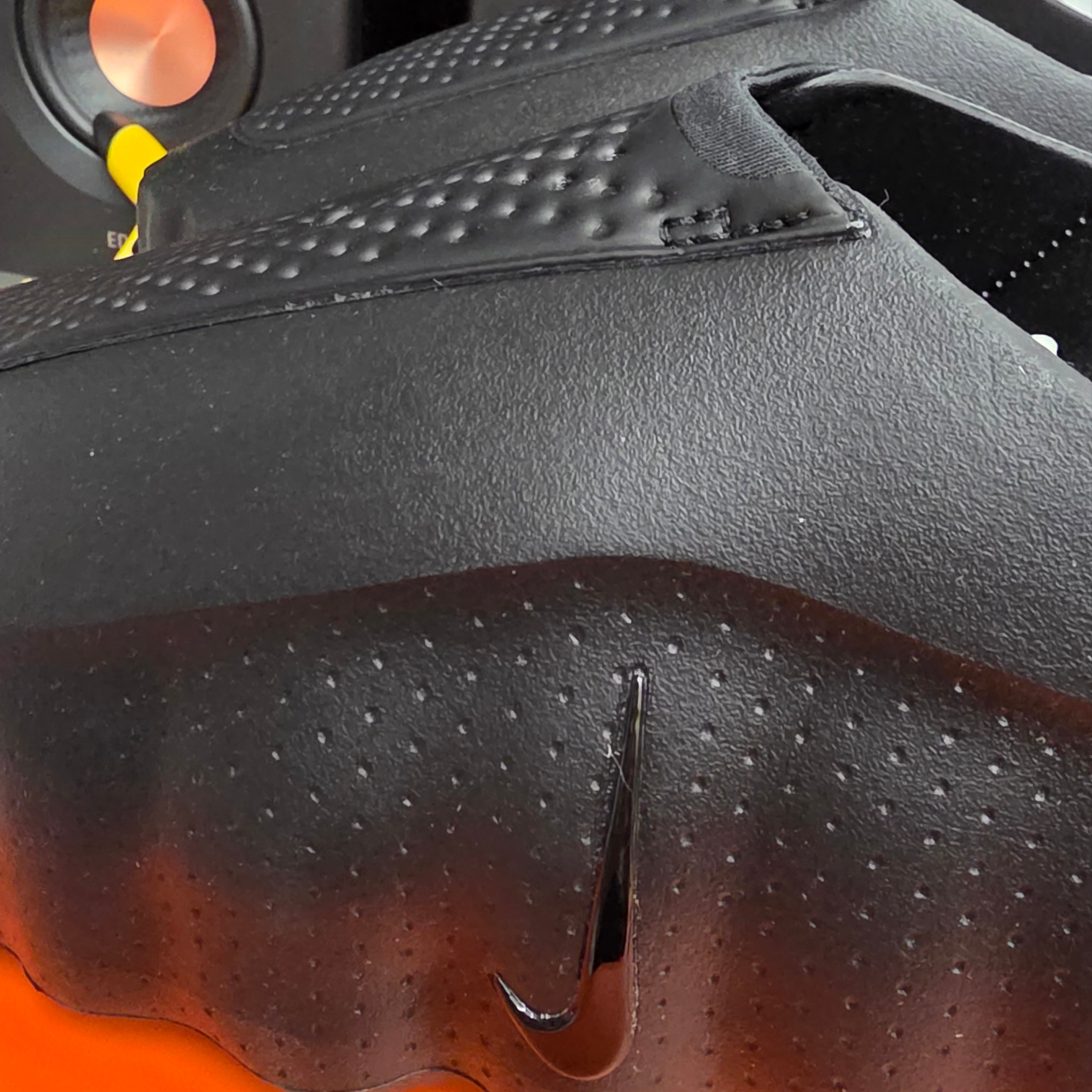 Nike Mind 001 Black Anthracite 착용 스타일