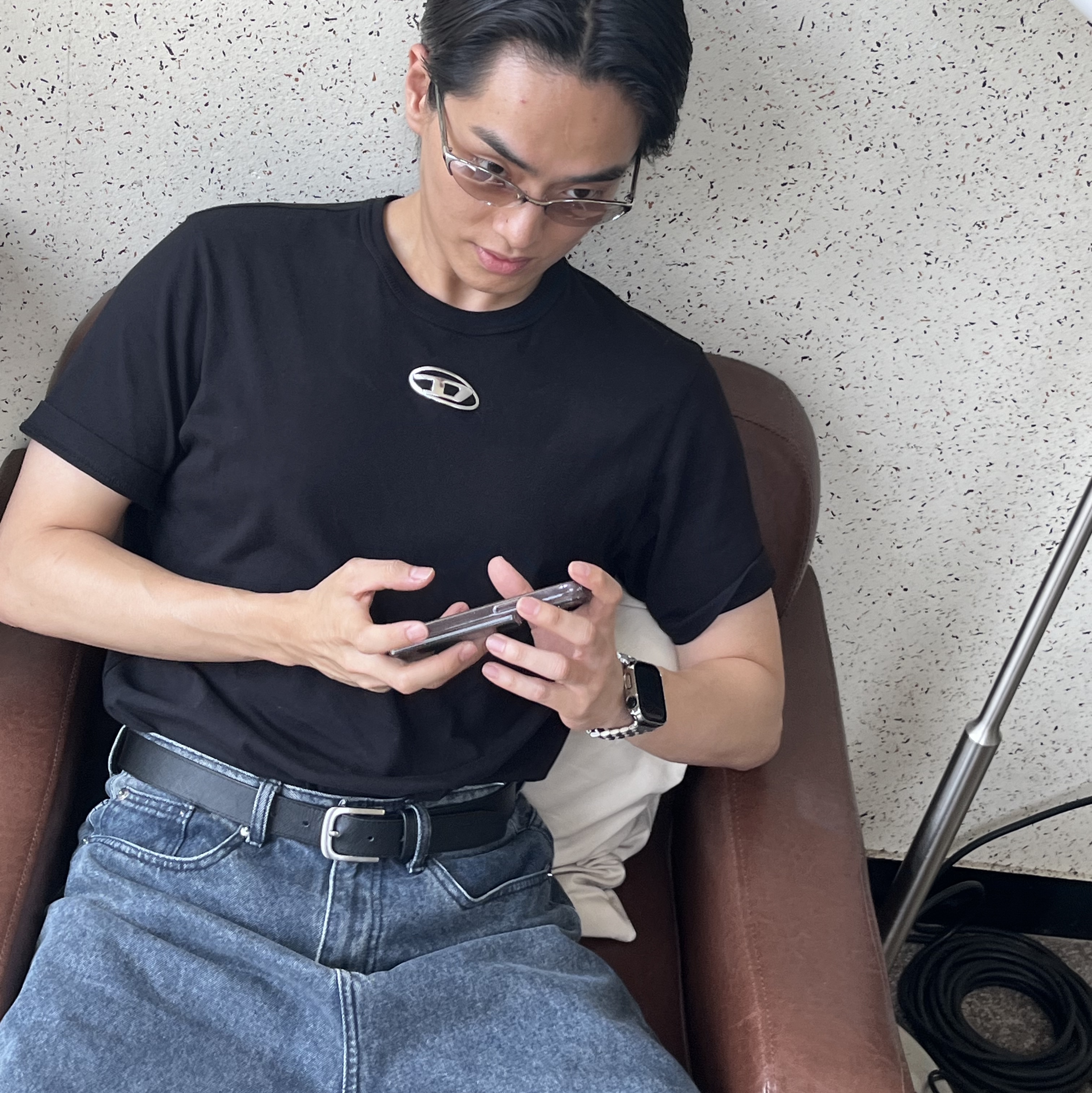 Diesel T-Adjust-Od T-shirt with Metallic Oval D Black 착용 스타일