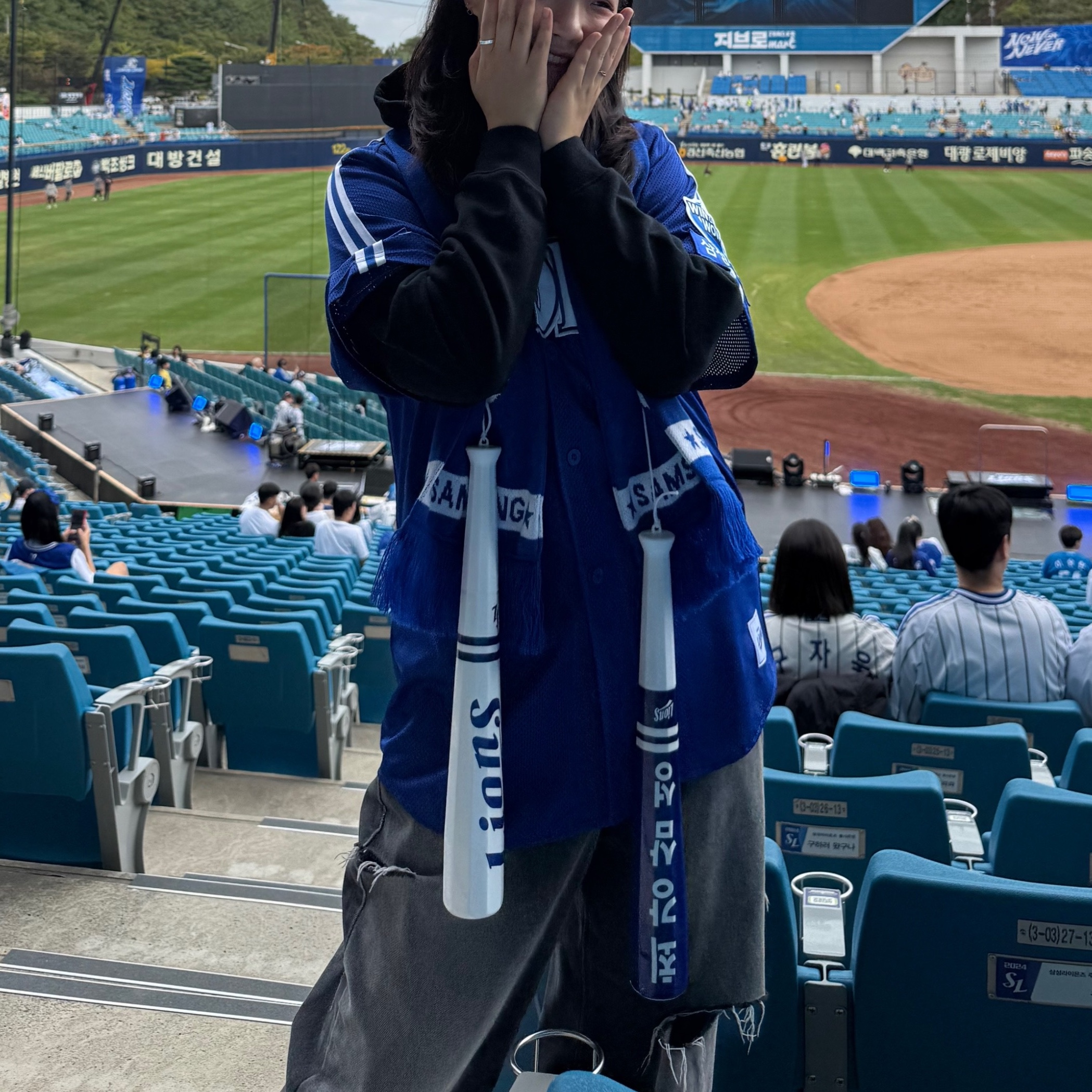 Samsung Lions 2025 Professional 02 Old Away Uniform Blue (Non Marking Ver.) 착용 스타일