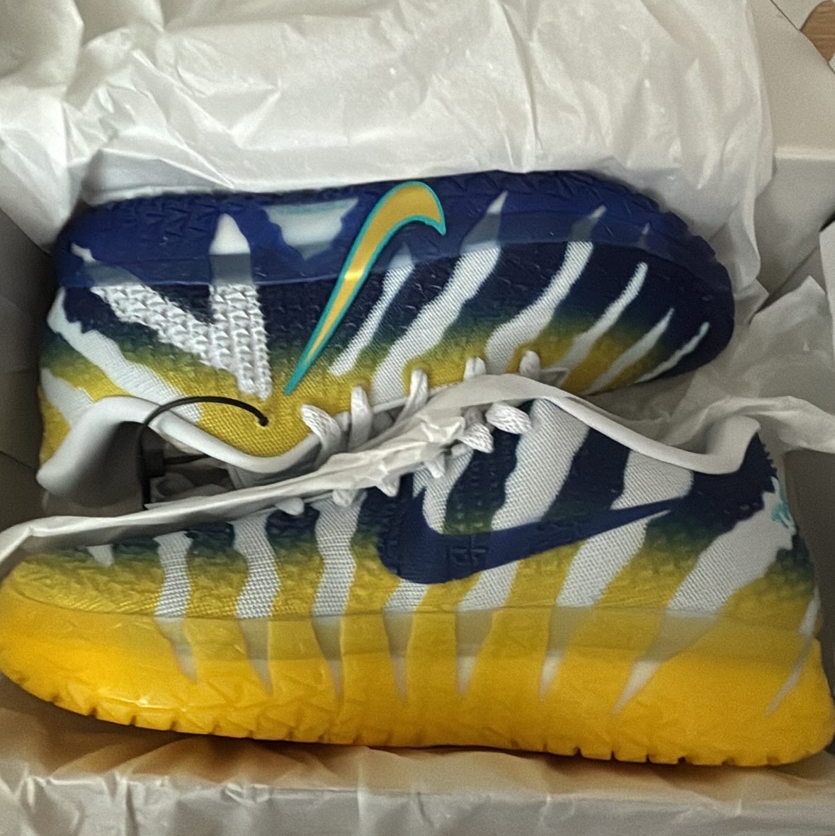 Nike Ja 3 EP Pure Platinum Deep Royal Blue 착용 스타일