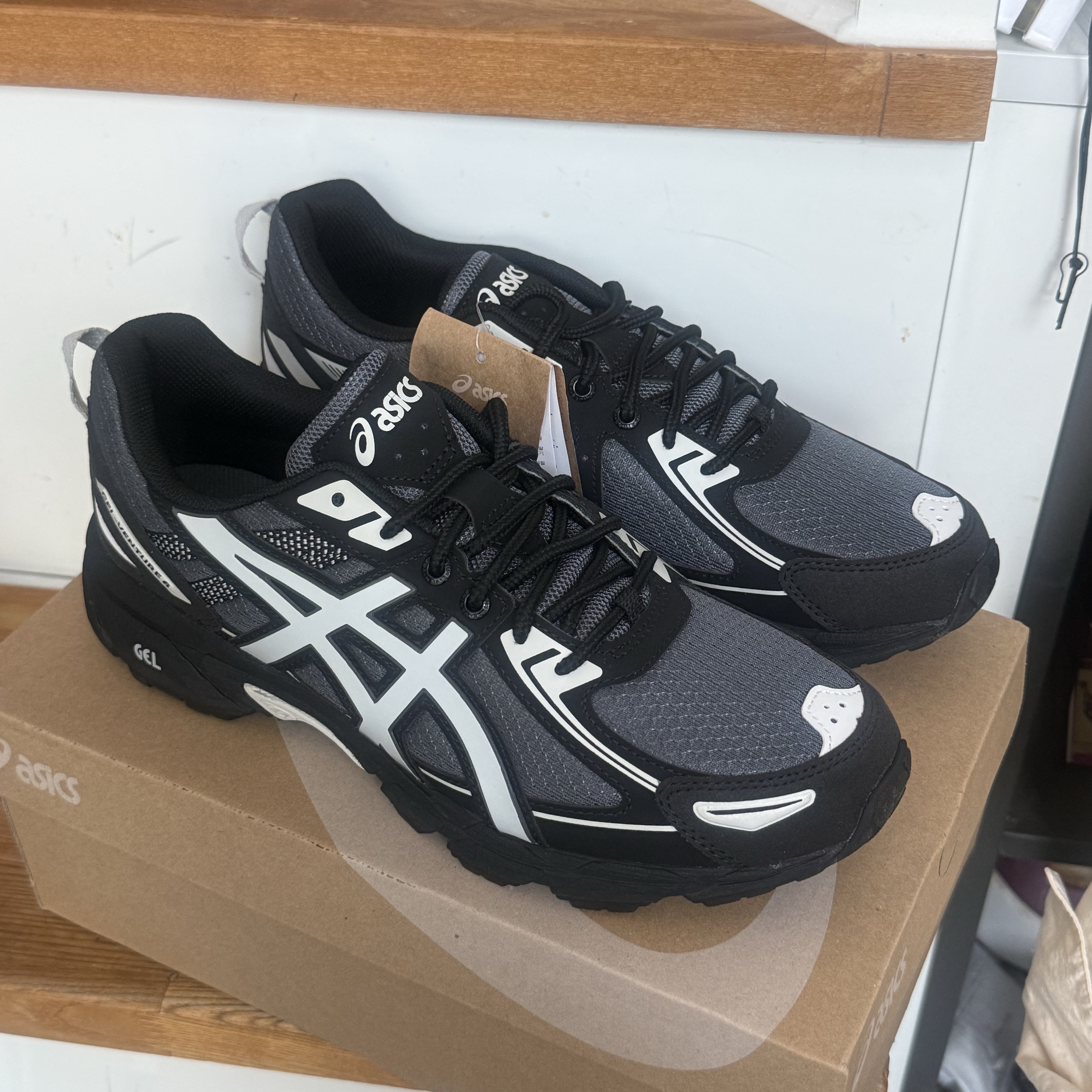 Asics Gel-Venture 6 Carrier Grey 착용 스타일