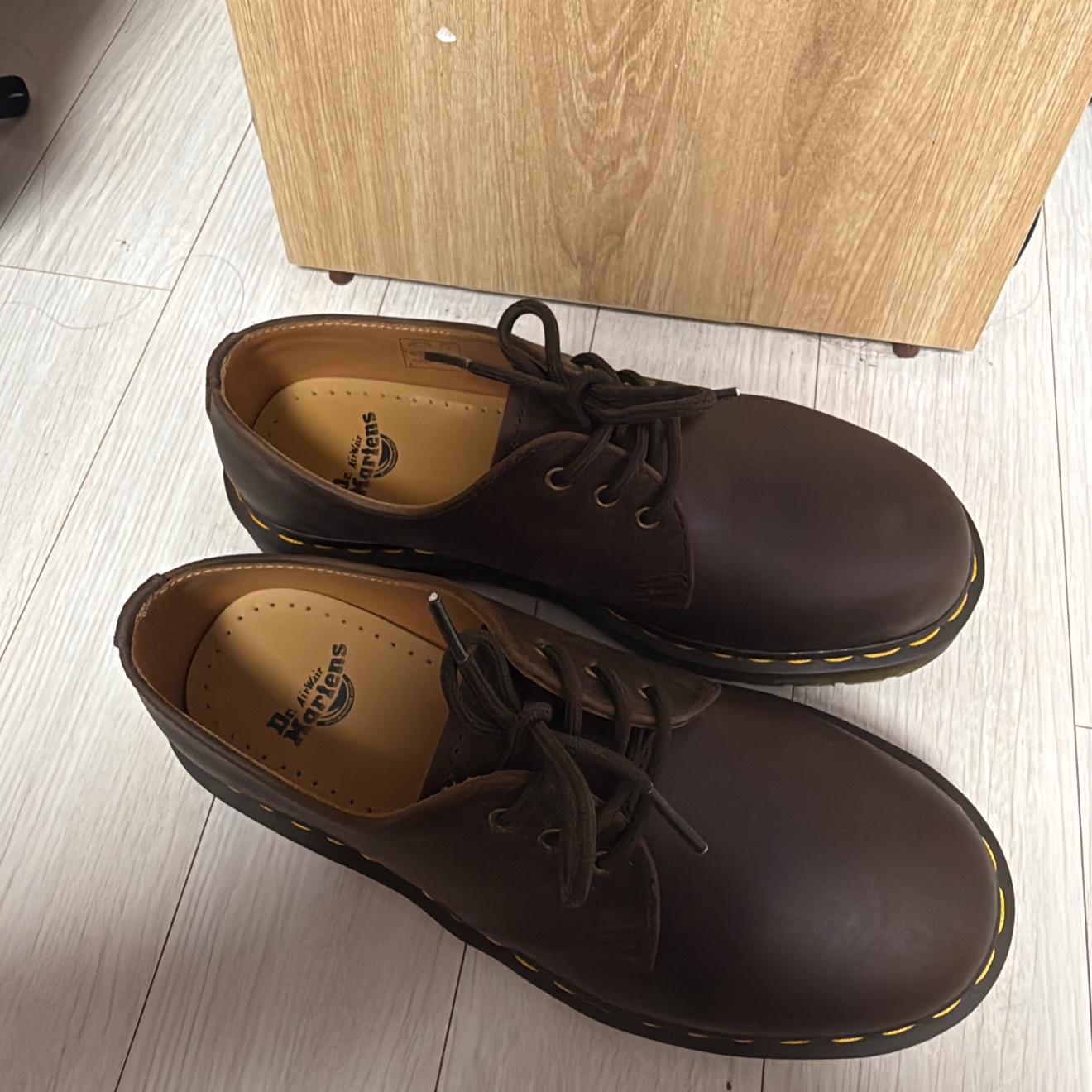Dr. Martens 1461 Crazy Horse Dark Brown 착용 스타일