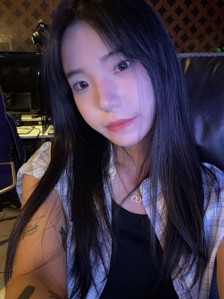 KREAM 프로필 이미지