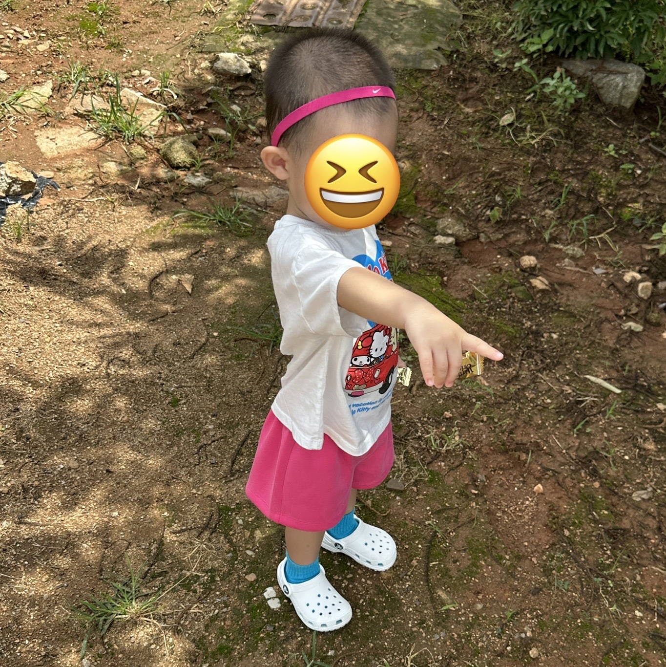 (Kids) Crocs Classic Clog White 착용 스타일 - 1