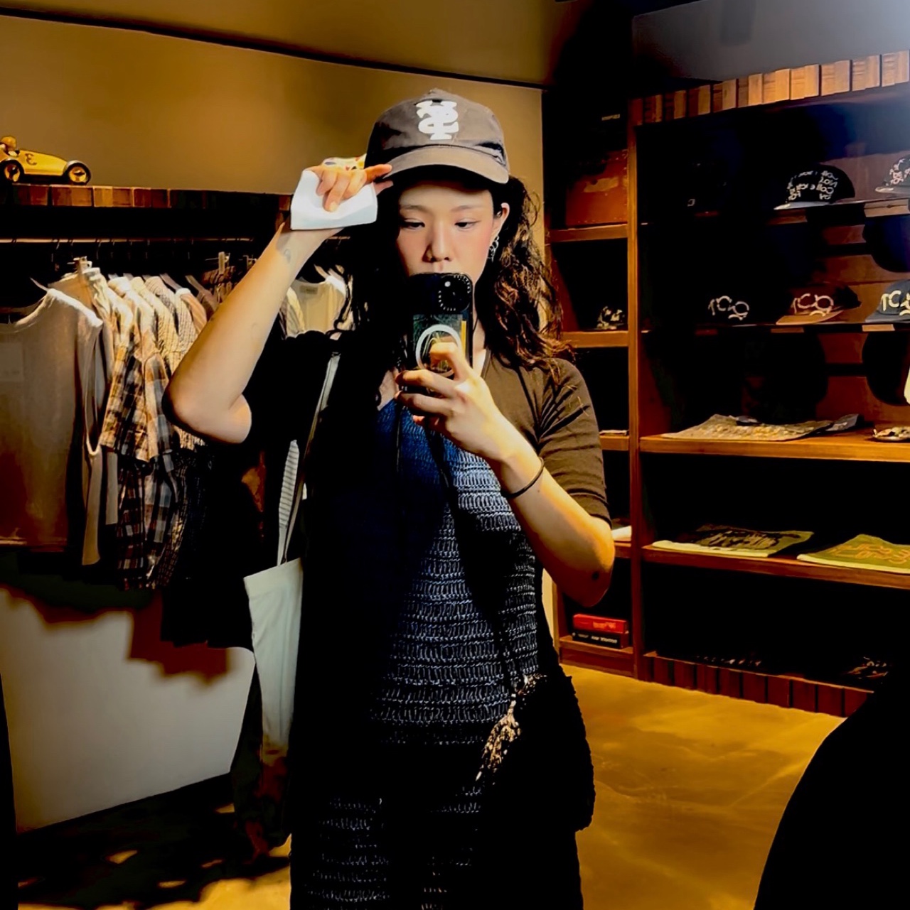 Sunday Ceremony Sy Logo 5 Panel Cotton Cap - Brown 착용 스타일