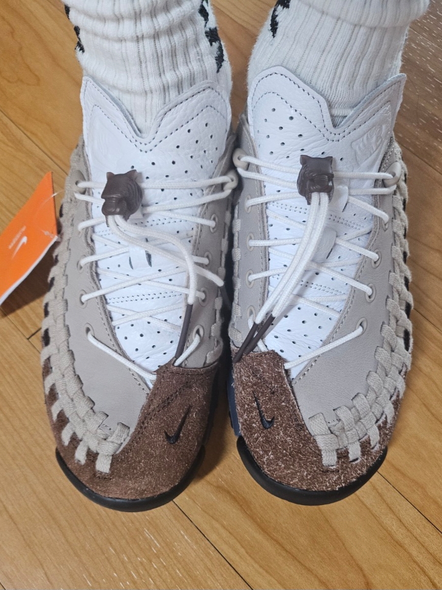 Nike x Soulgoods Homescape Woven Dark Field Brown and Medium Orewood Brown 착용 스타일 - 2