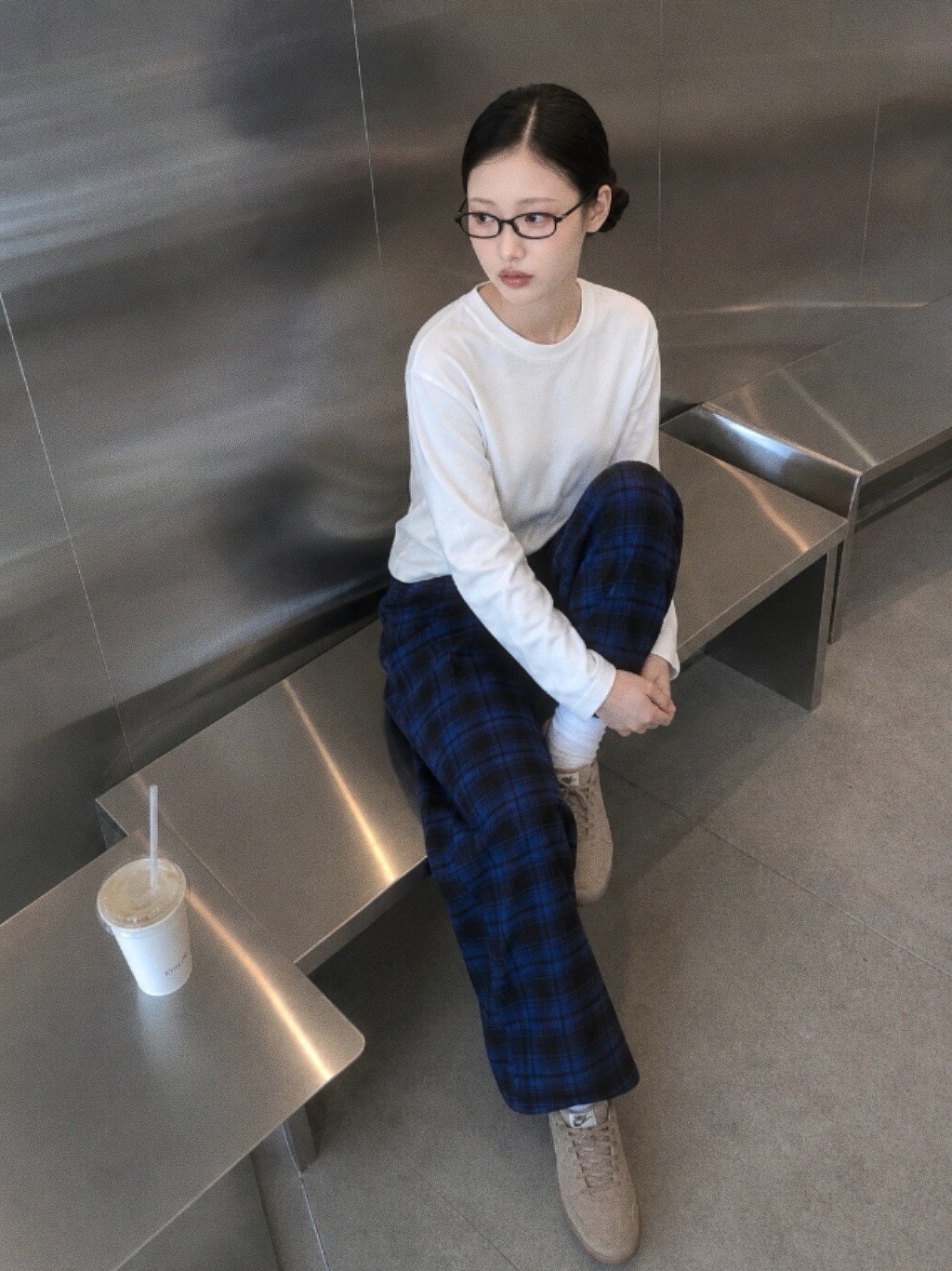 Story mfg Women Lush Pants Solar Check - 26FW 착용 스타일 - 2