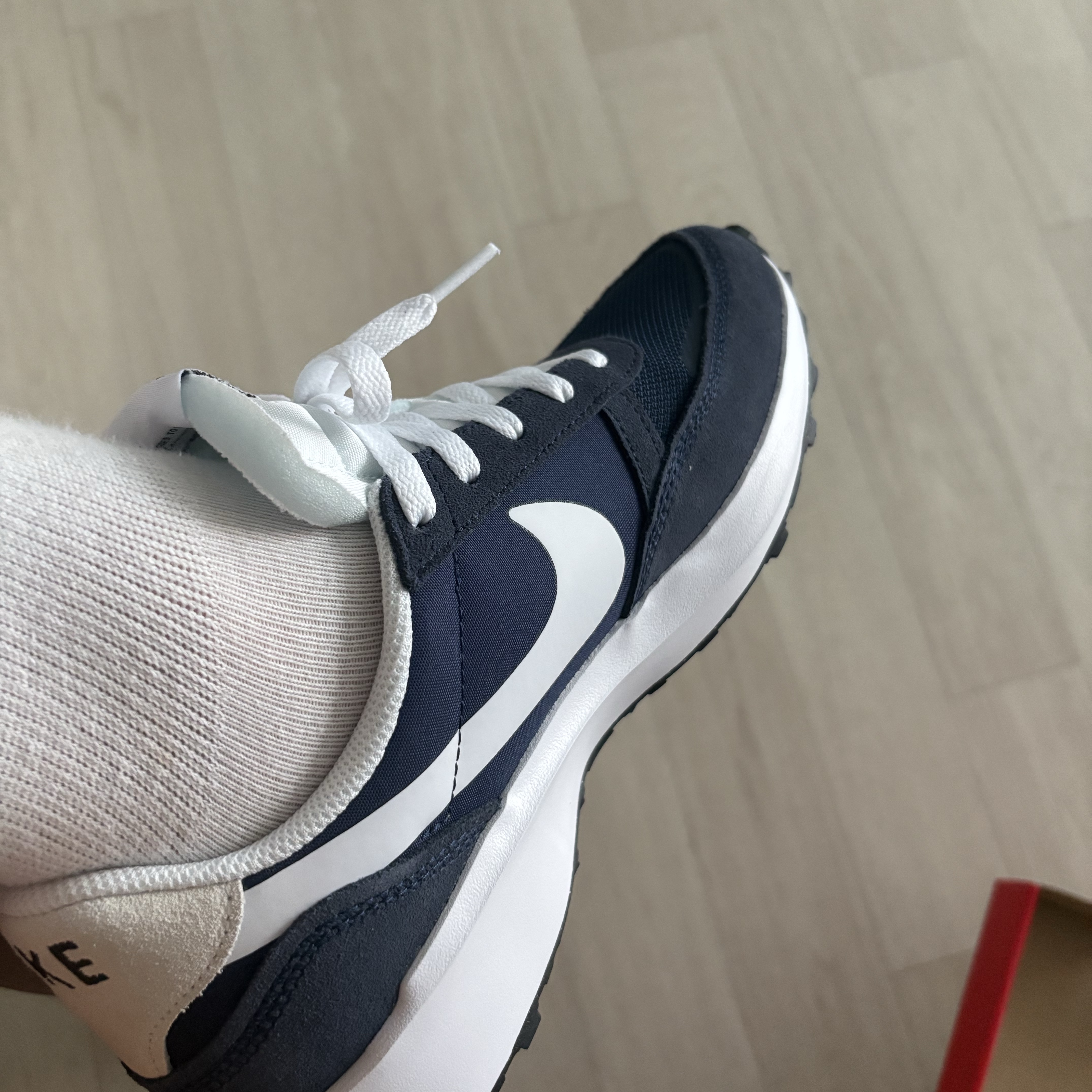 Nike Waffle Debut Midnight Navy Obsidian 착용 스타일 - 2