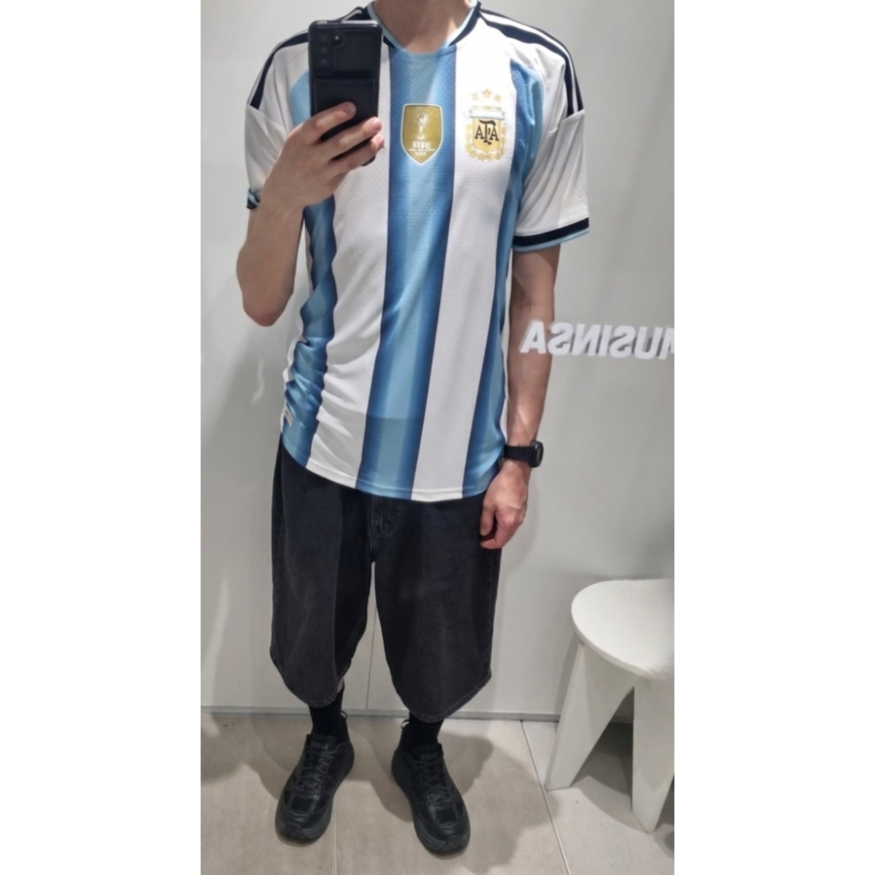 Hoka x Xlim Mafate Speed 2 TS Black Charcoal, Adidas Argentina 2026 Home Jersey White Icey Blue - KR Sizing (Non Marking Ver.) 착용 스타일 - 1