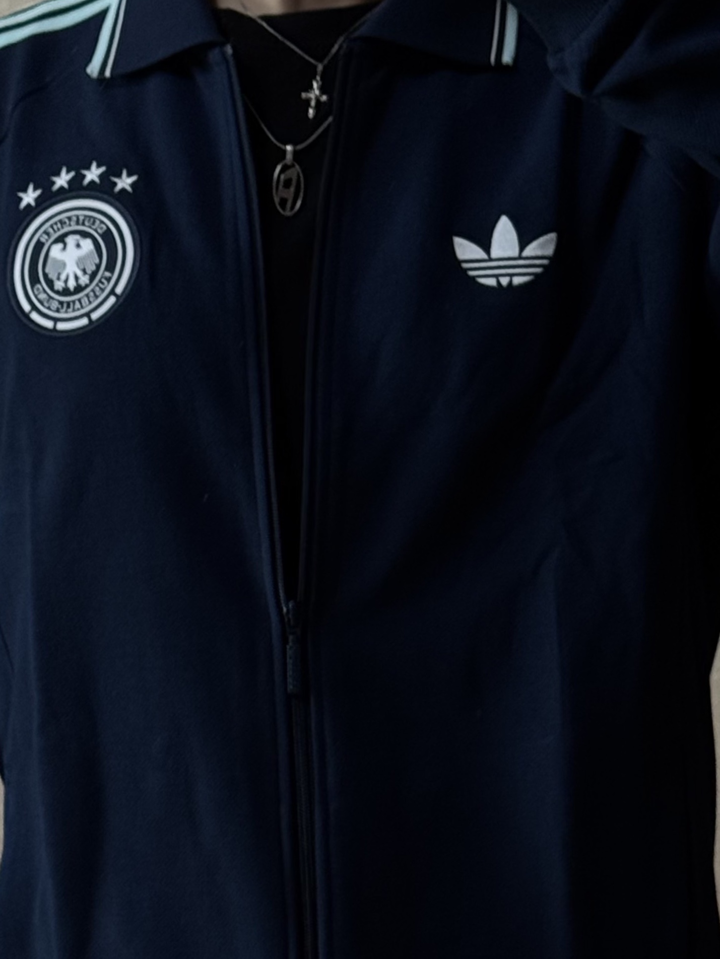 Adidas Germany Away Anthem Jacket Collegiate Navy - KR Sizing (Non Marking Ver.), Adidas Argentina Away Anthem Jacket Black - KR Sizing (Non Marking Ver.) 착용 스타일 - 4