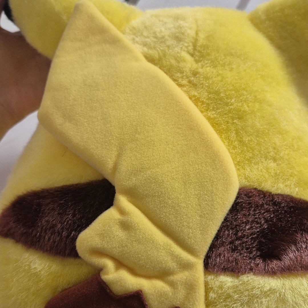 Pokemon Monster Collection 30th Anniversary Pikachu Okaeri! Plush 착용 스타일