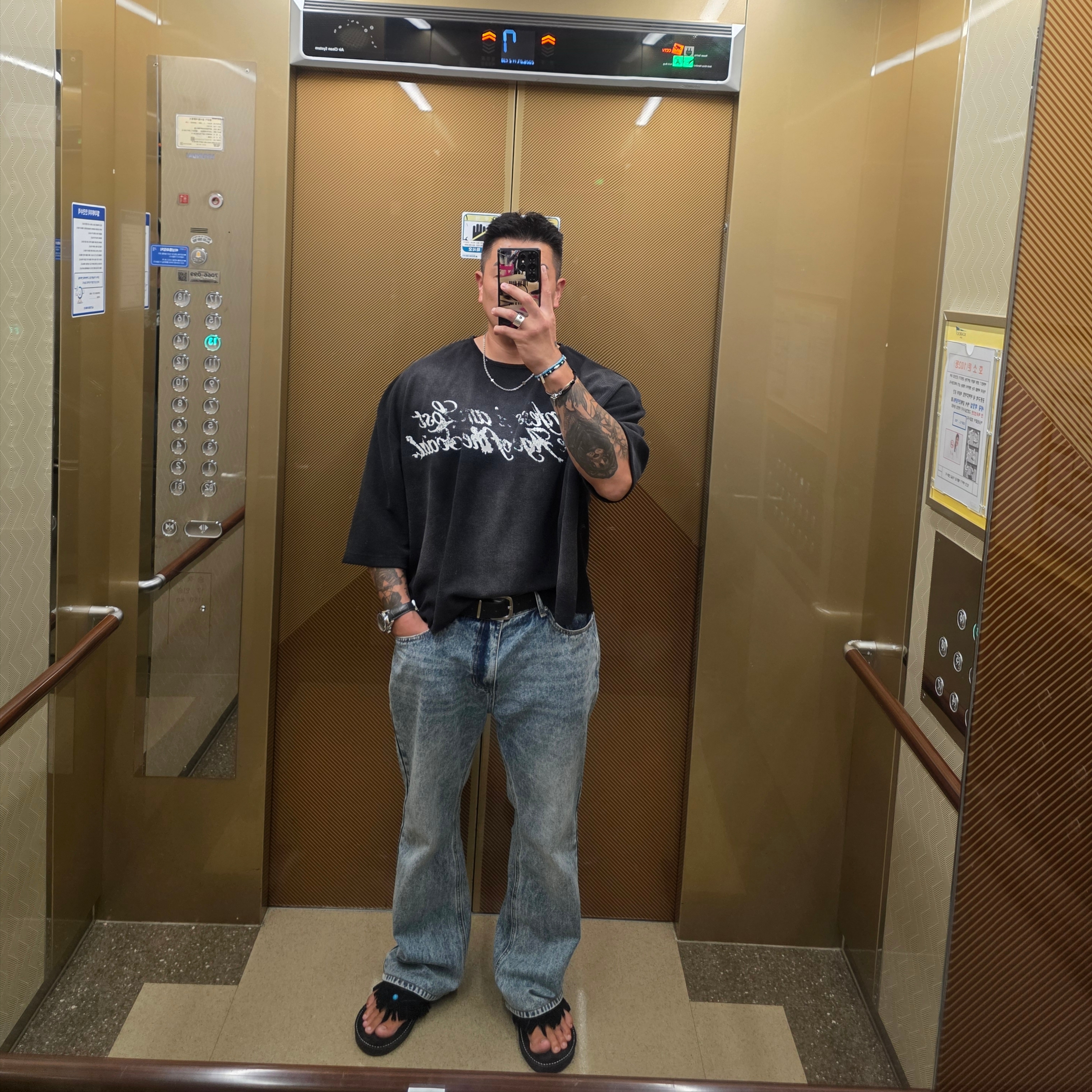 Punch Drunk Parties Patched Pocket Semi Flare Denim Pants Blue, Punch Drunk Parties Social Oversized Waffle Tee Black 착용 스타일