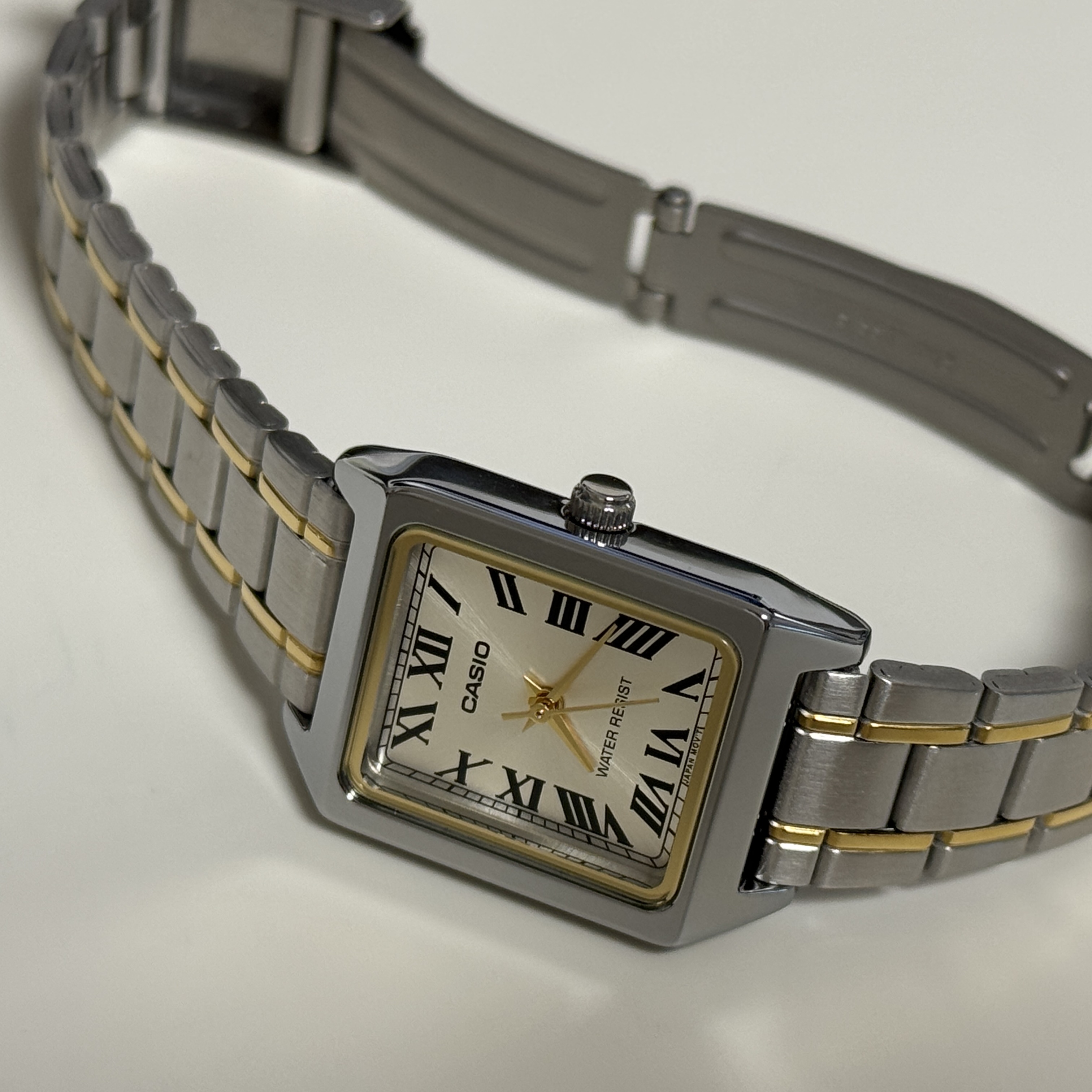Casio LTP-V007SG-9B 착용 스타일 - 2