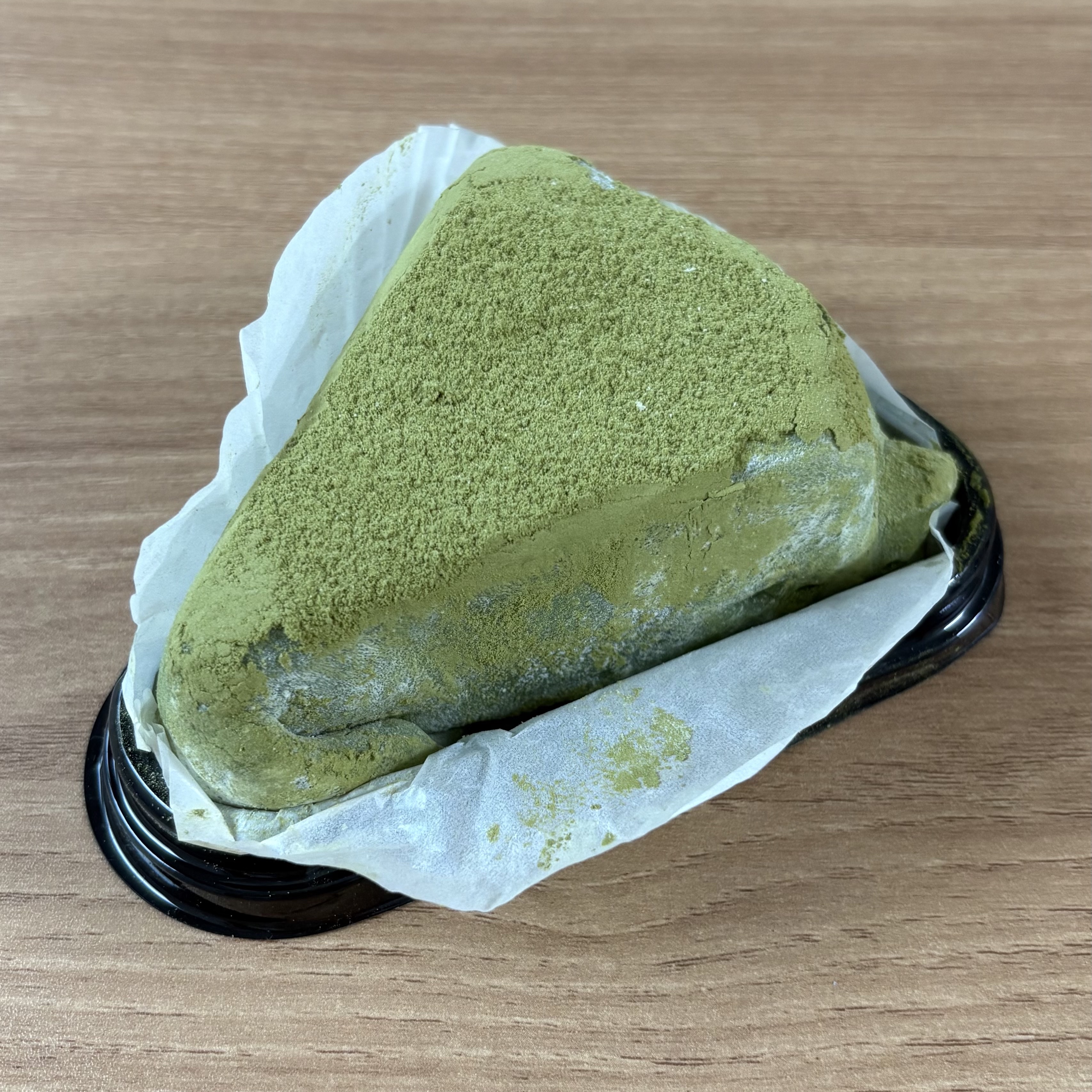 [KREAM 단독] What A Bread Mochi Cheesecake 착용 스타일 - 4