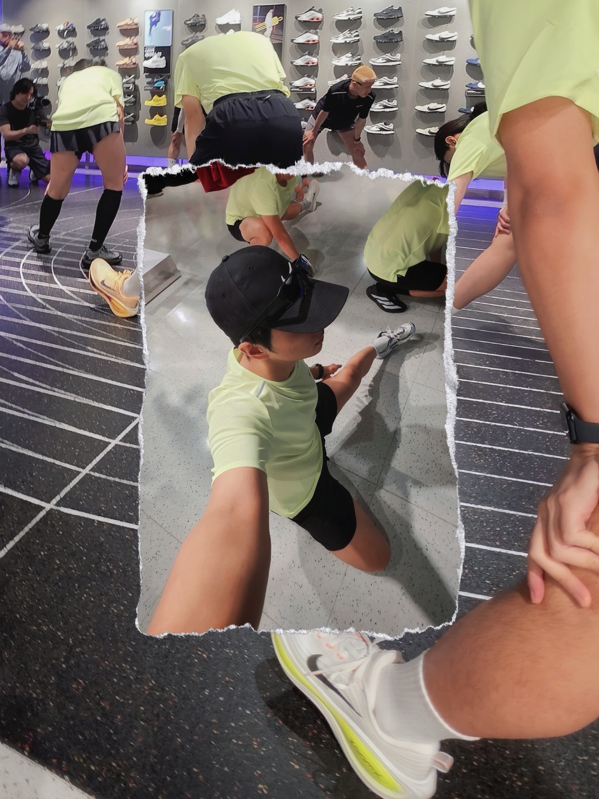 Nike Initiator White Obsidian Metallic Cool Grey, Nike Miler Dri-Fit Short Sleeve Running Top Volt Ice Barely Volt - Asia 착용 스타일 - 4