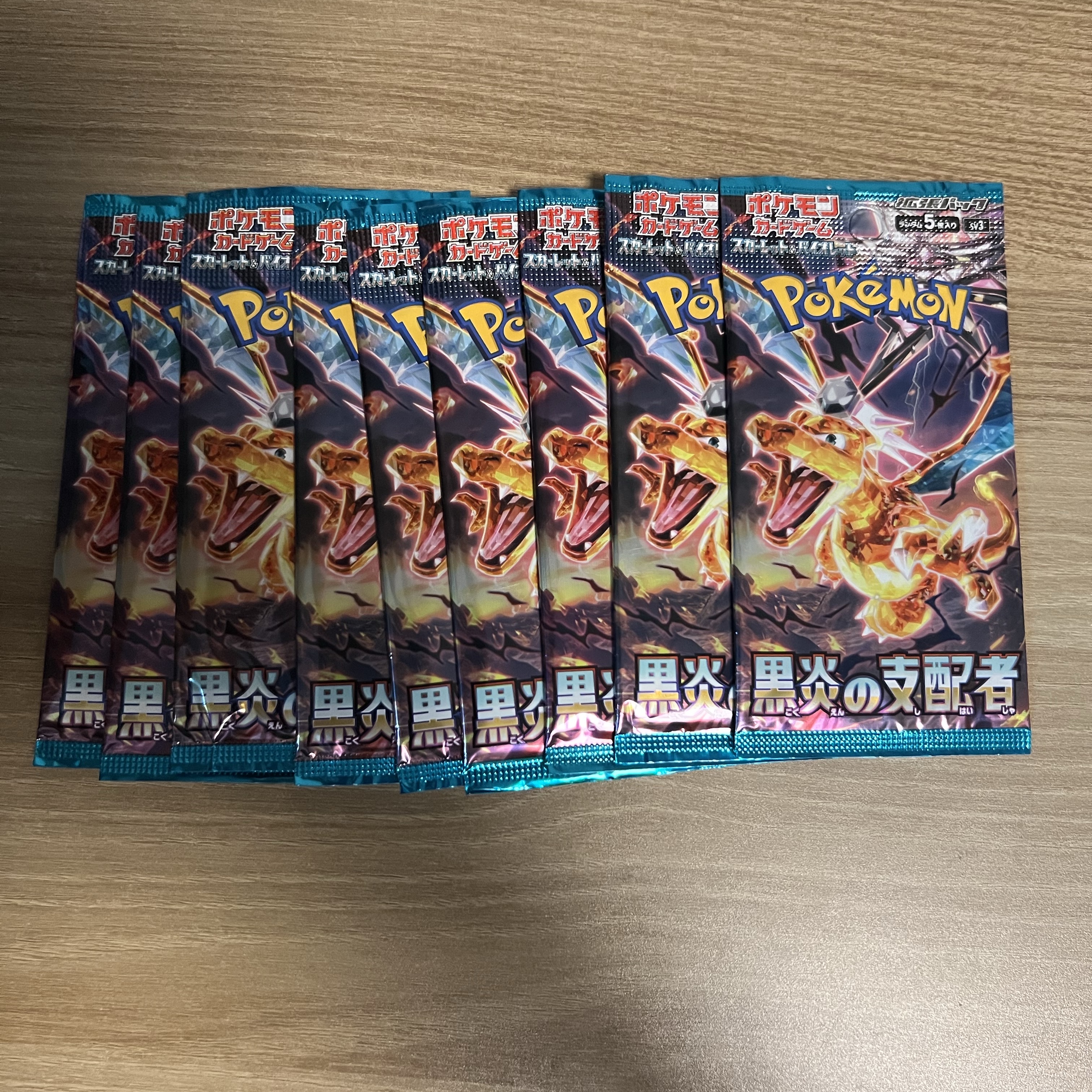 Pokemon TCG Scarlet&Violet Expansion Pack Ruler of the Black Flame Pack (Card of 5/Japanese Ver.) 착용 스타일