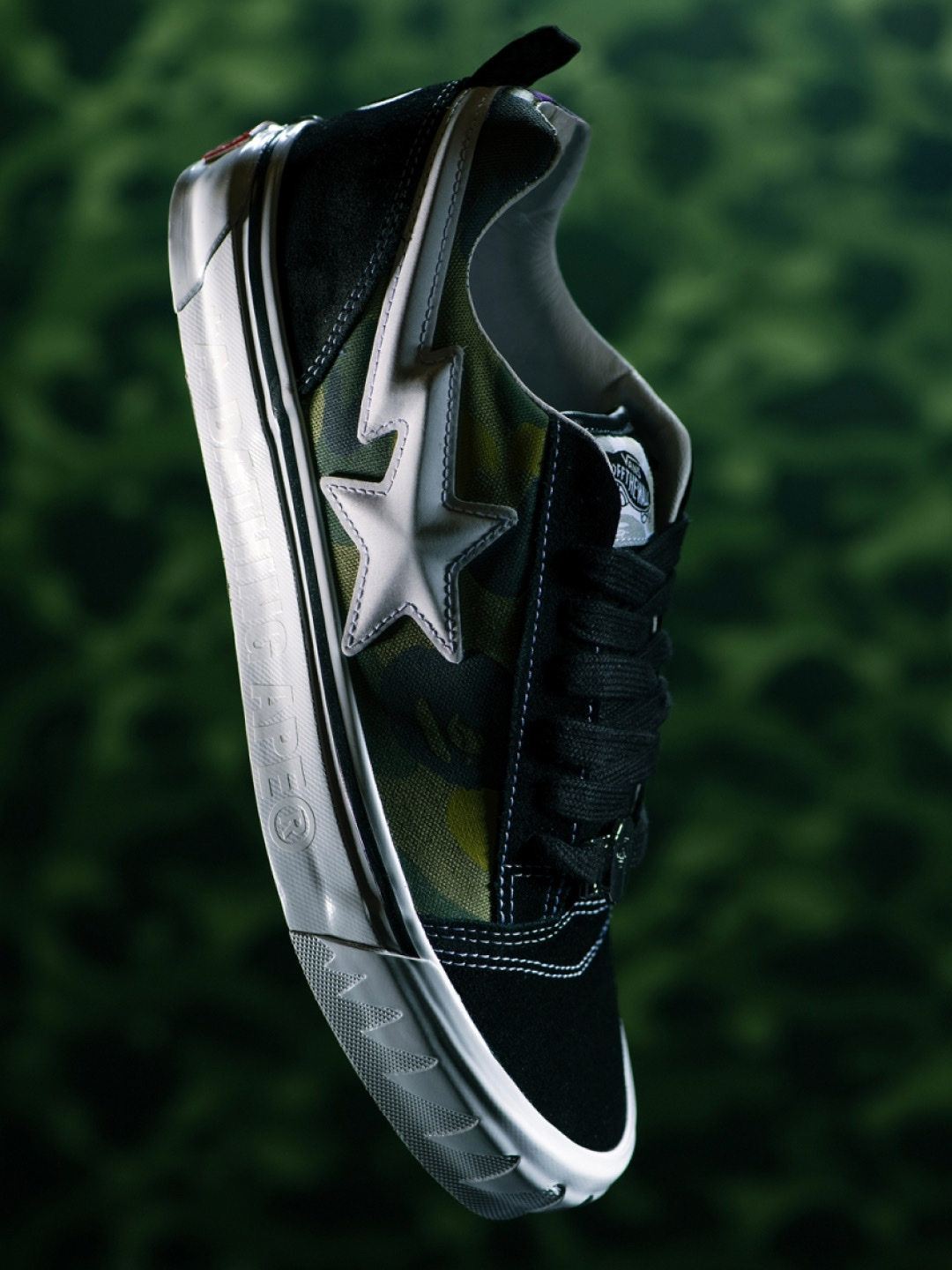 Vans x BAPE Premium Knu-Skool Camo Black, Vans x BAPE Premium Knu-Skool Camo Green 착용 스타일 - 4