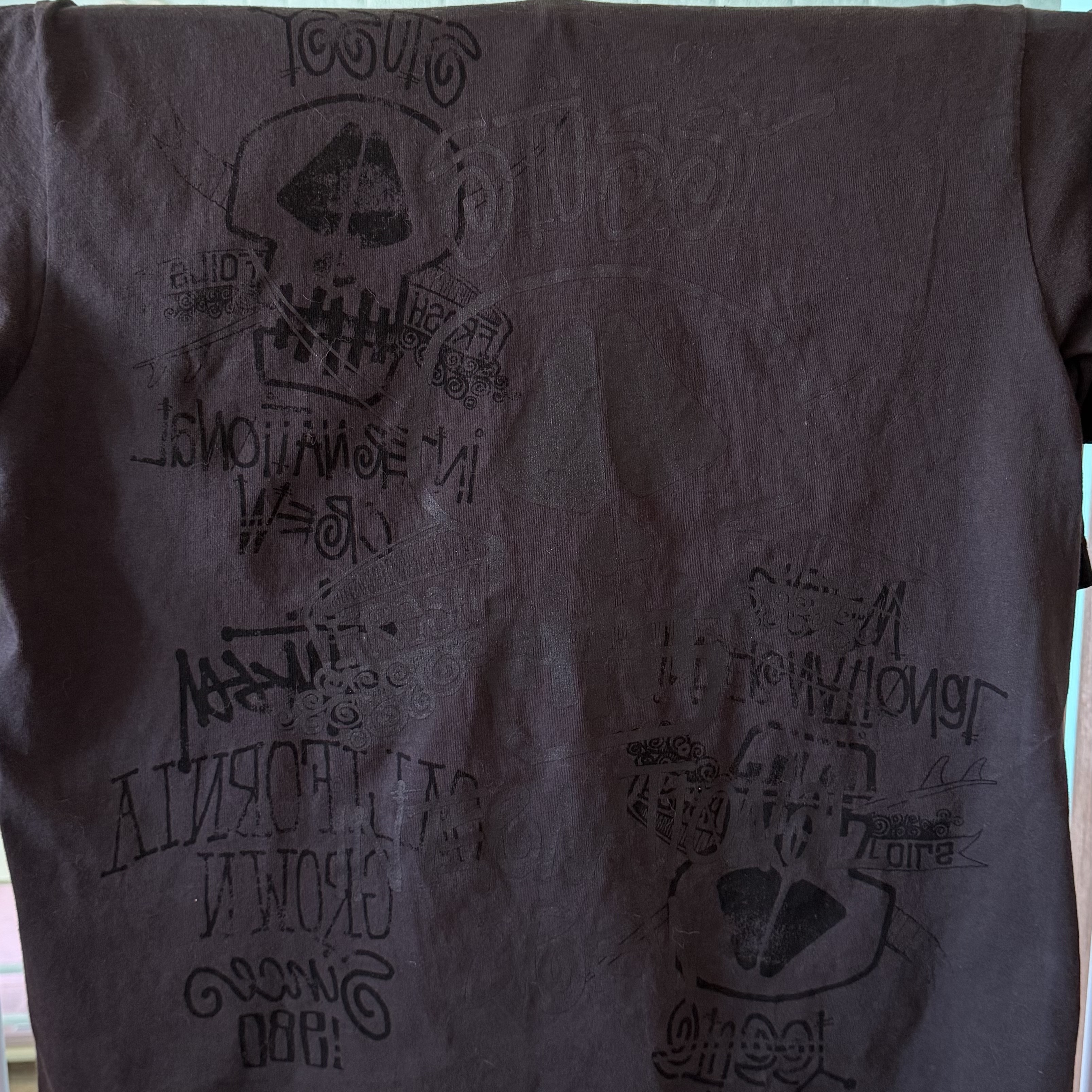 Stussy Skulls Pigment Dyed T-Shirt Faded Black 착용 스타일