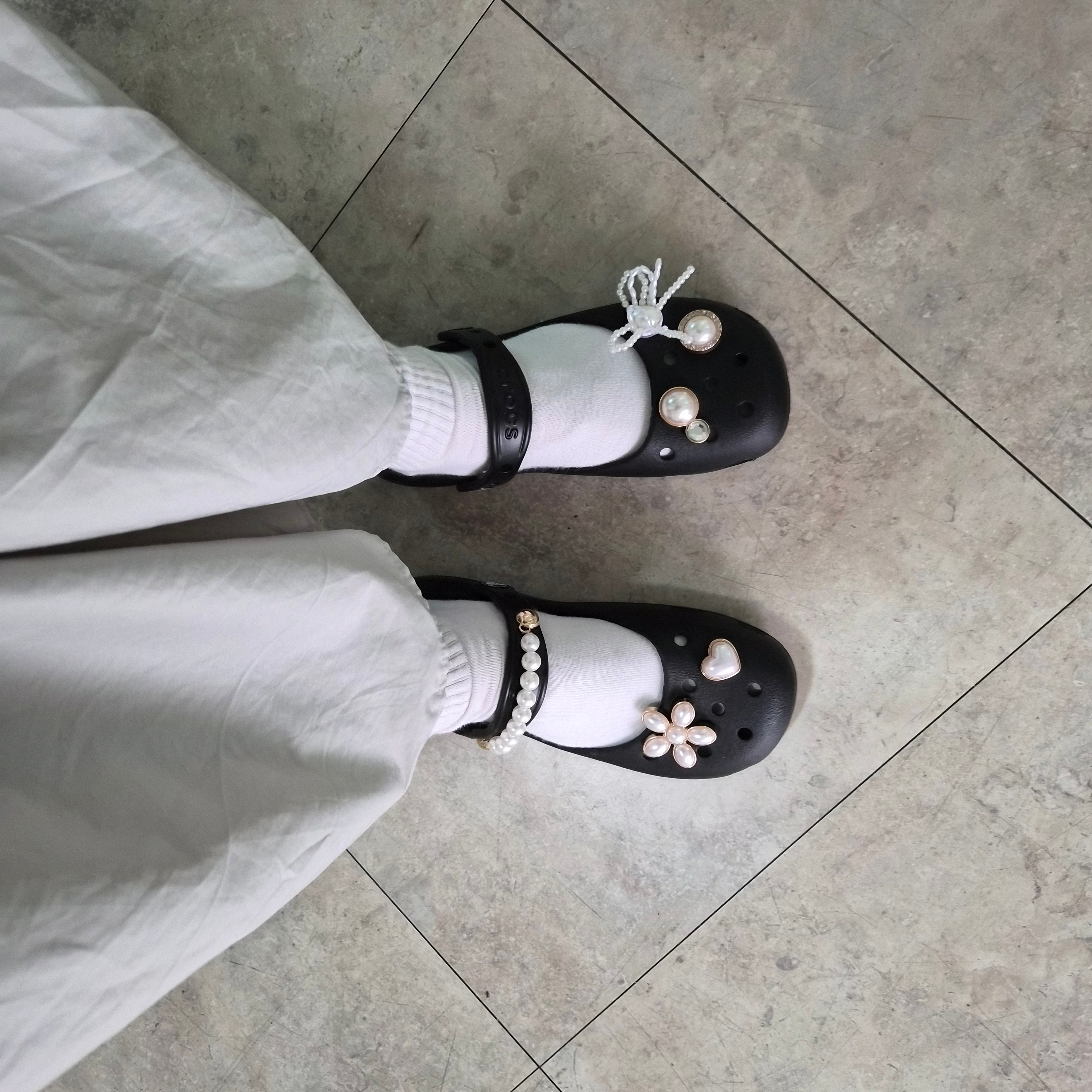(W) Crocs Classic Ballet Black 착용 스타일