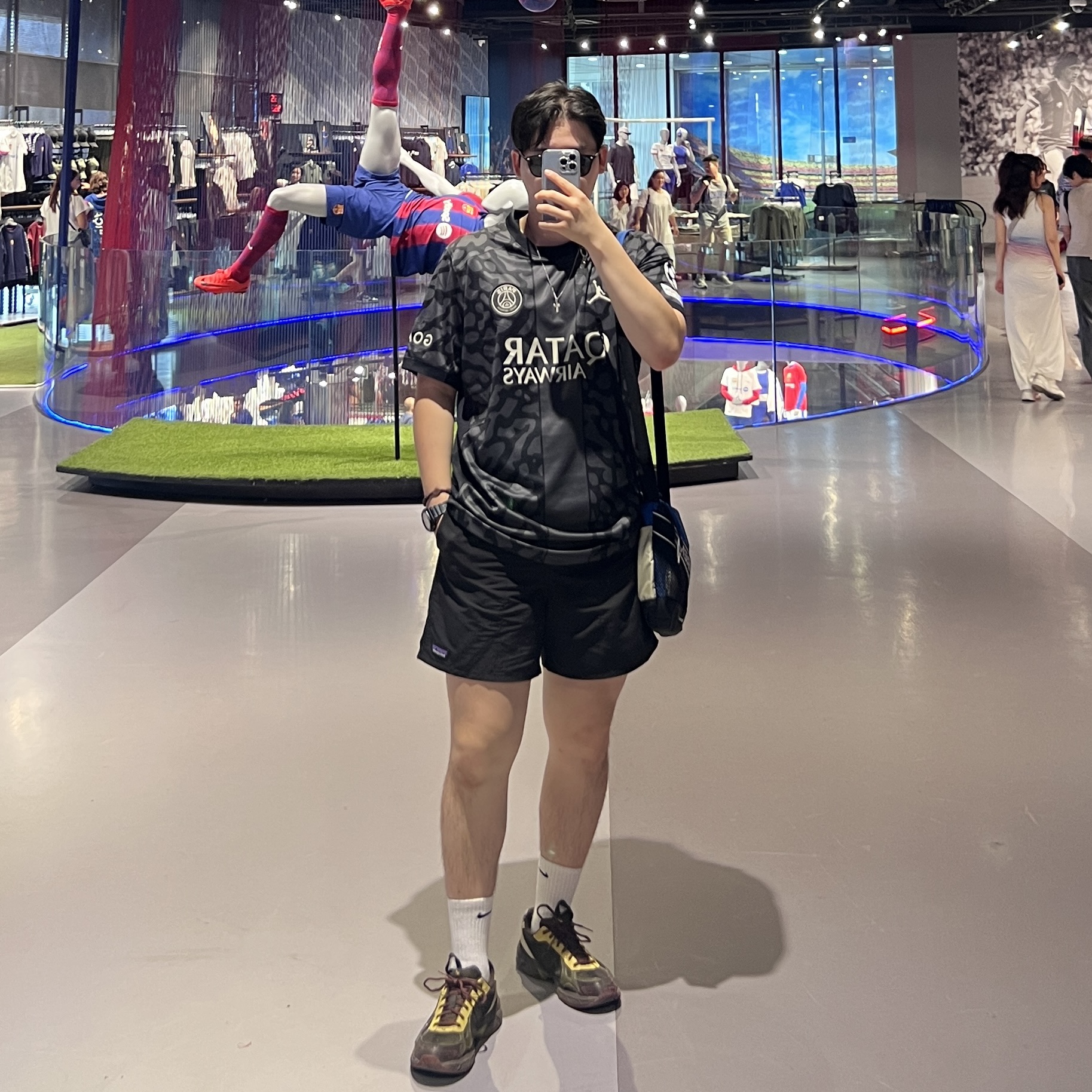 Jordan x Paris Saint-Germain 2023/24 Dri-Fit Stadium 3rd Jersey Anthracite (Non Marking Ver.), Asics UB4-S Gel-1130 Demitasse 착용 스타일