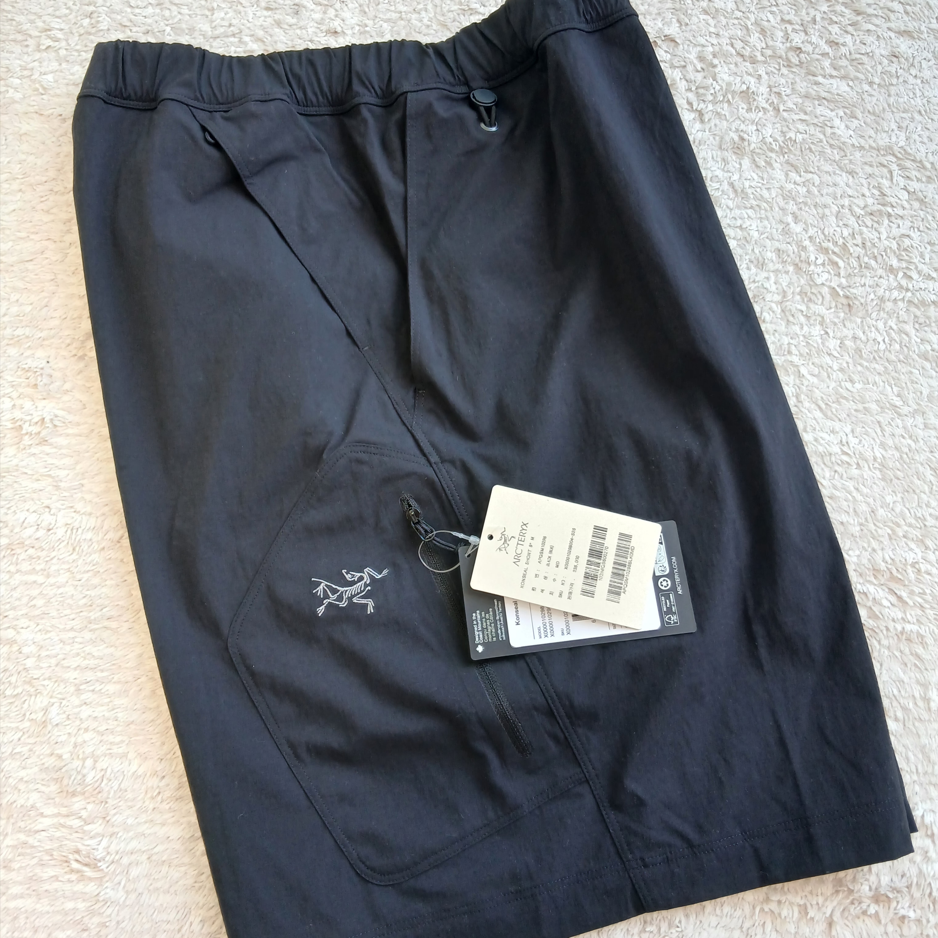 Arc'teryx Konseal Shorts 9 Inch Black, Arc'teryx Konseal Pants Black 착용 스타일 - 6