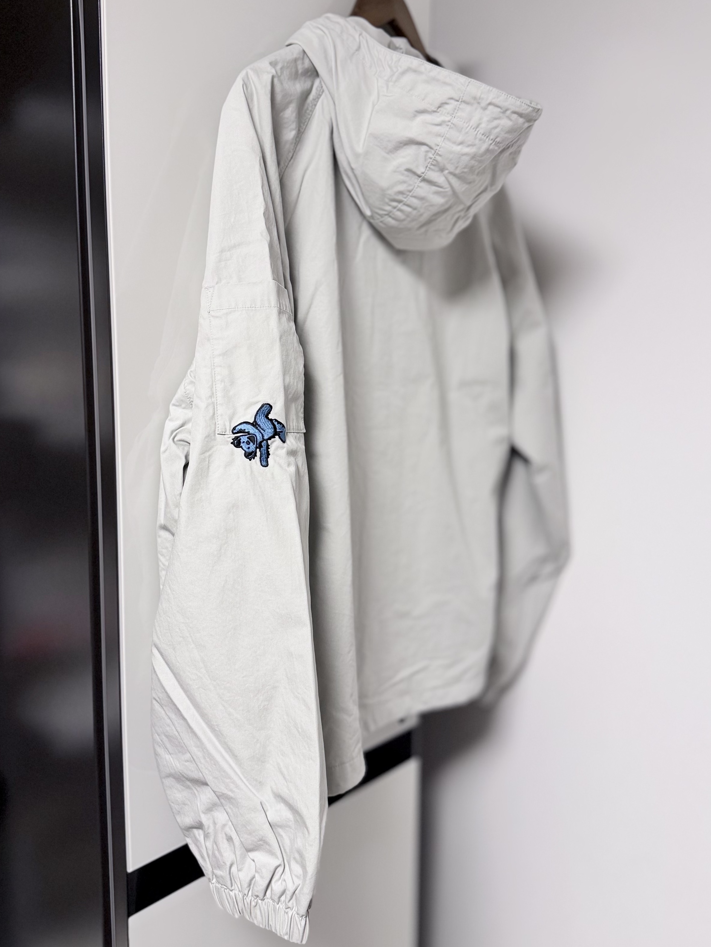 Thisisneverthat x Grateful Dead Ol Dancing Bears Jacket Stone 착용 스타일 - 2